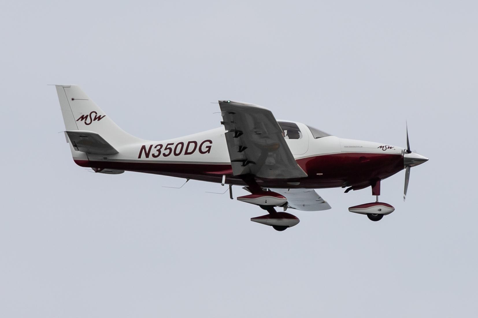 Hamburg Airport: Private owner |  Lancair LC42-550FG COL4 | N350DG | MSN 42074