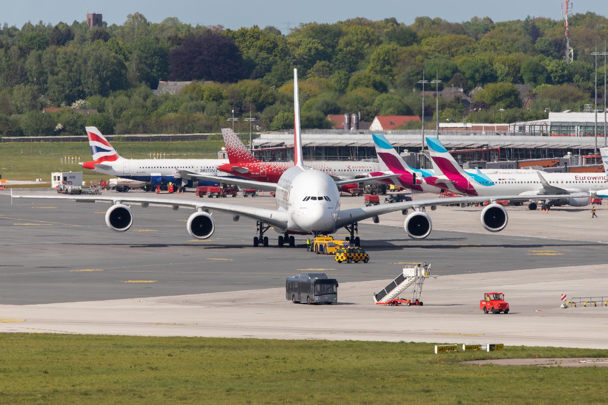 Hamburg Airport: Emirates (EK / UAE) |  Airbus A380-861 A388 | A6-EED | MSN 111