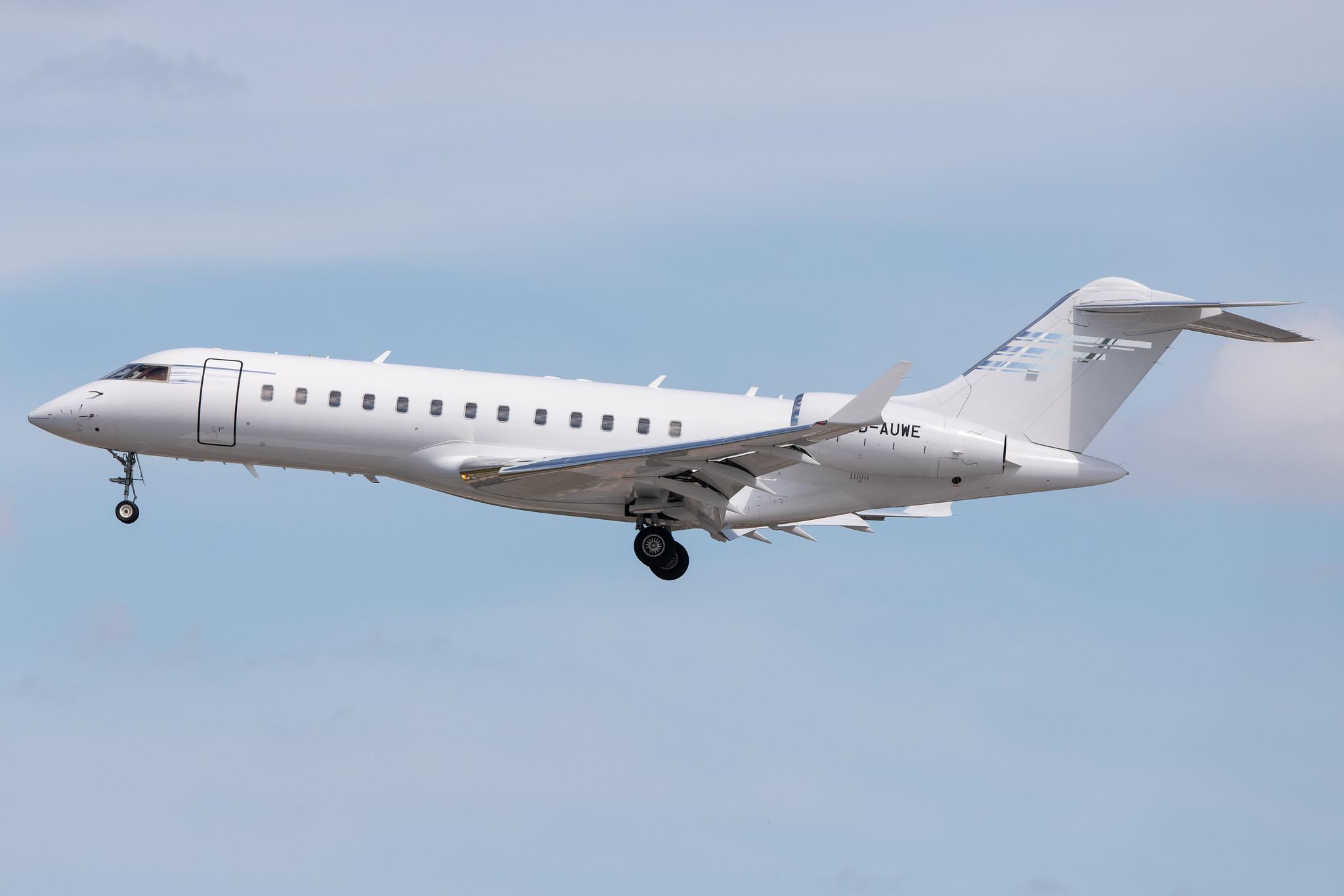 Hamburg Airport: FAI rent-a-jet |  Bombardier Global Express GLEX | D-AUWE | MSN 9060