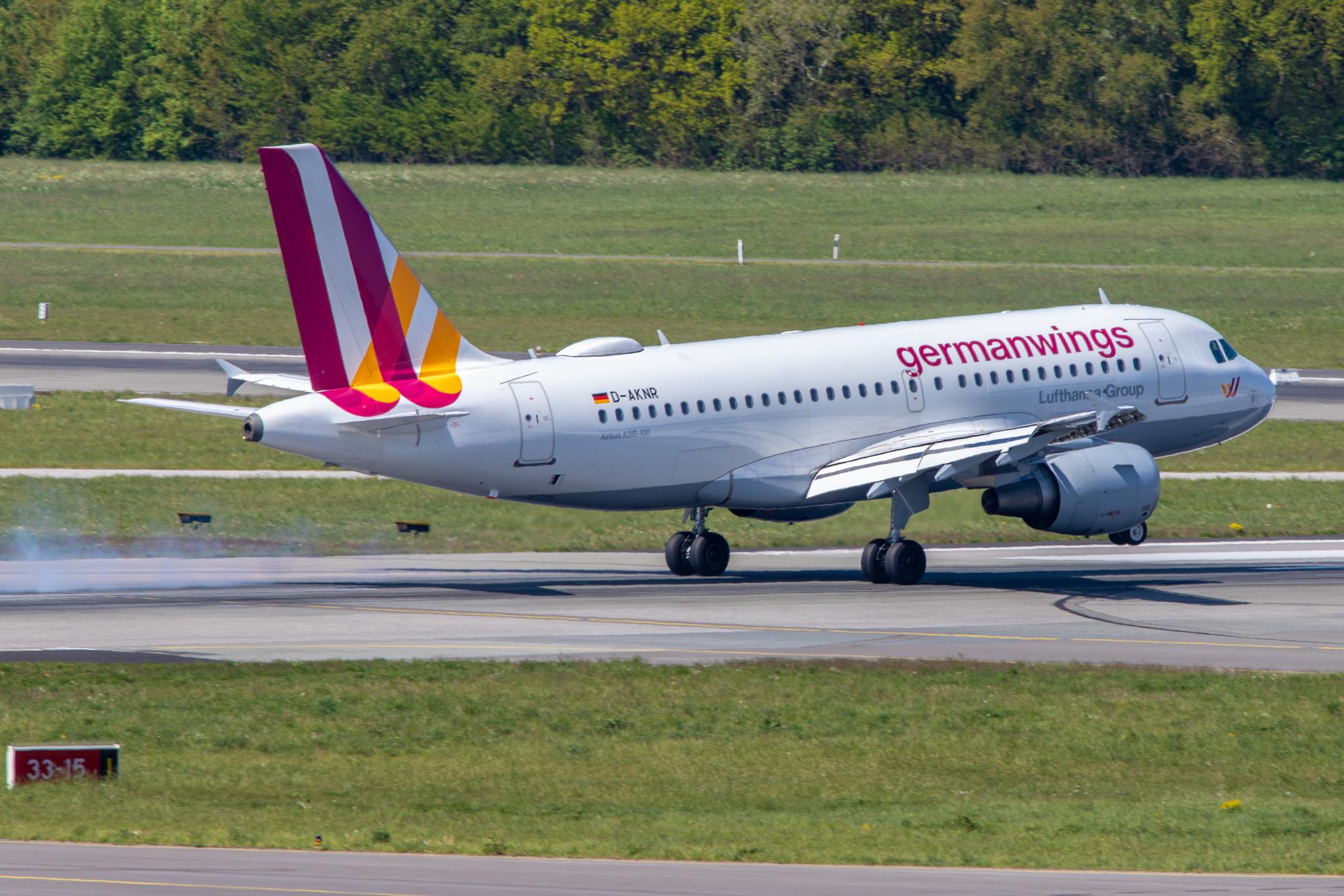Hamburg Airport: Eurowings (EW / EWG) |  Airbus A319-112 A319 | D-AKNR | MSN 1209 (Germanwings)