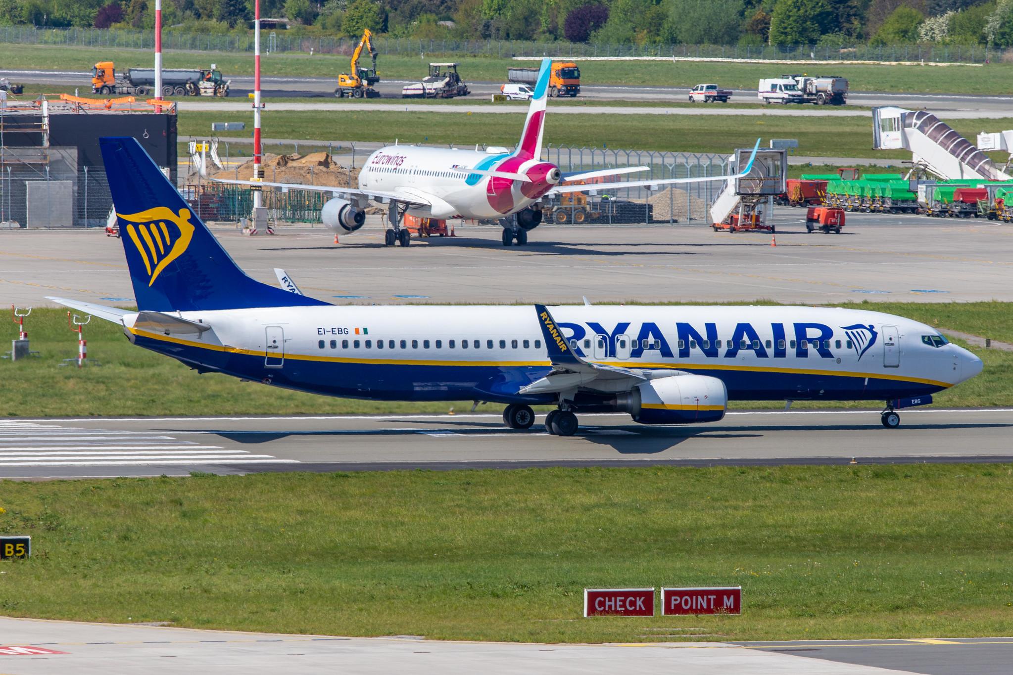 Hamburg Airport: Ryanair (FR / RYR) |  Boeing 737-8AS B738 | EI-EBG | MSN 37525