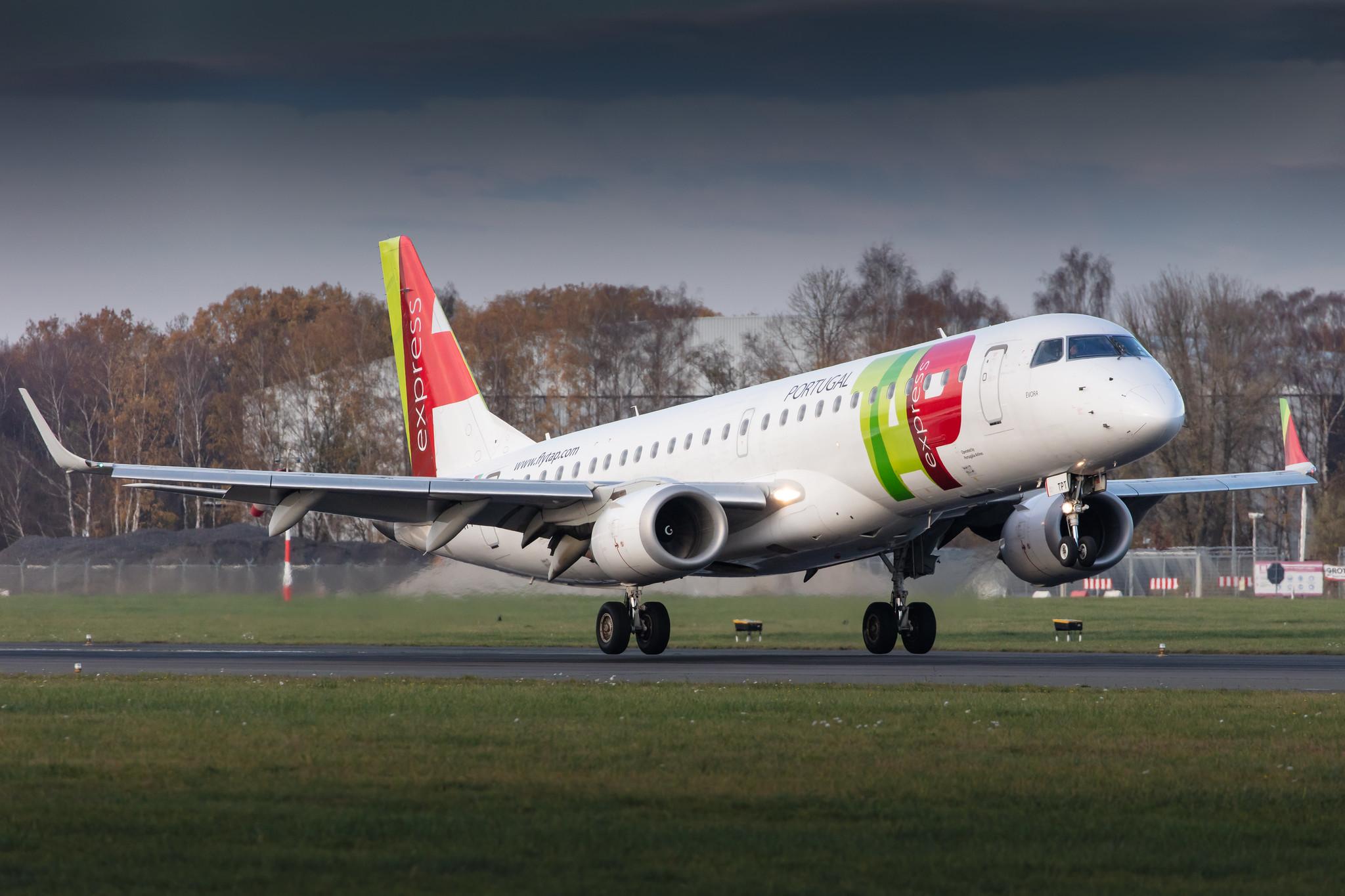 Hamburg Airport: TAP Express (NI / PGA) |  Embraer E190LR E190 | CS-TPT | MSN 19000495