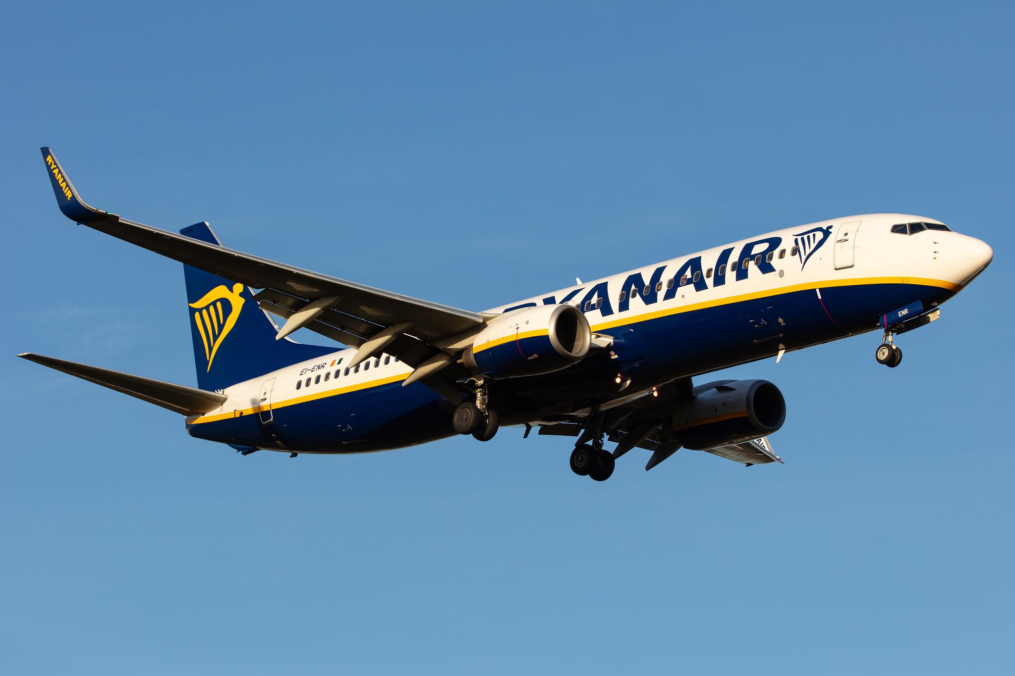Hamburg Airport: Ryanair (FR / RYR) |  Boeing 737-8AS B738 | EI-ENR | MSN 35041