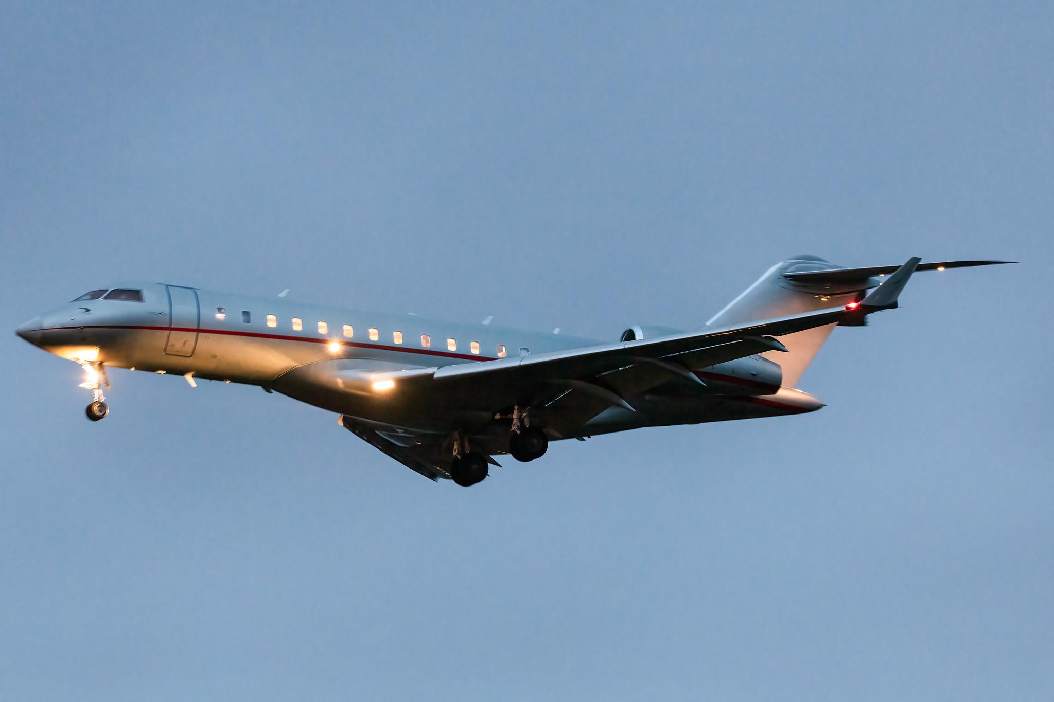 Hamburg Airport: VistaJet Malta (/ VJT) | Operator: VistaJet |  Bombardier Global 6000 GLEX | 9H-VJH | MSN 9585