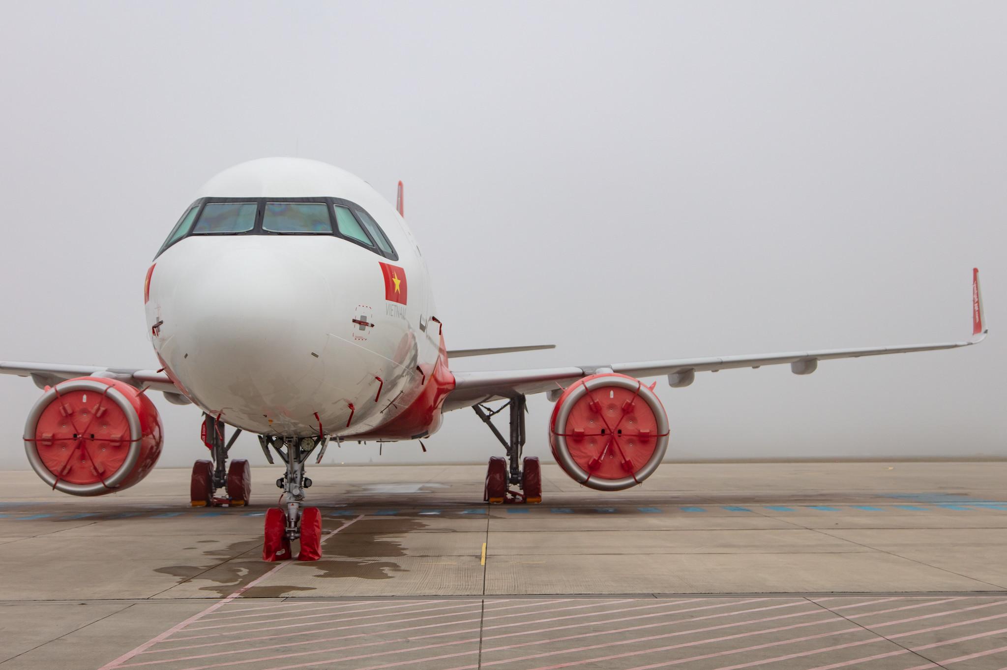Flughafen Rostock-Laage: VietJetAir (VJ / VJC) |  Airbus A321-271NX A21N | D-AYAF (VN-A533) | MSN 9515