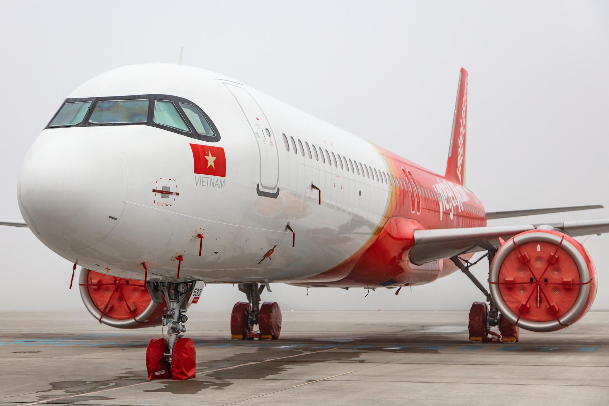 Flughafen Rostock-Laage: VietJetAir (VJ / VJC) |  Airbus A321-271NX A21N | D-AYAF (VN-A533) | MSN 9515
