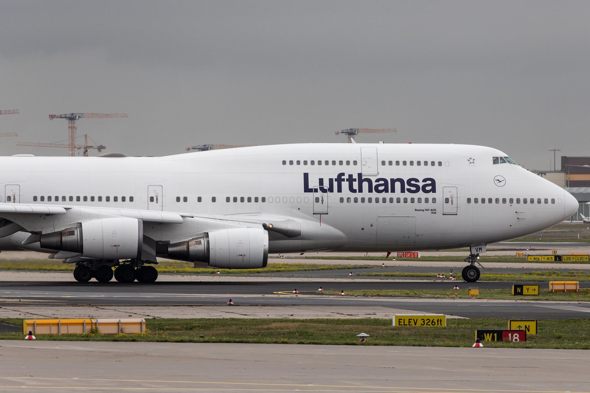 Frankfurt Airport: Lufthansa (LH / DLH) |  Boeing 747-430 B744 | D-ABVM | MSN 29101