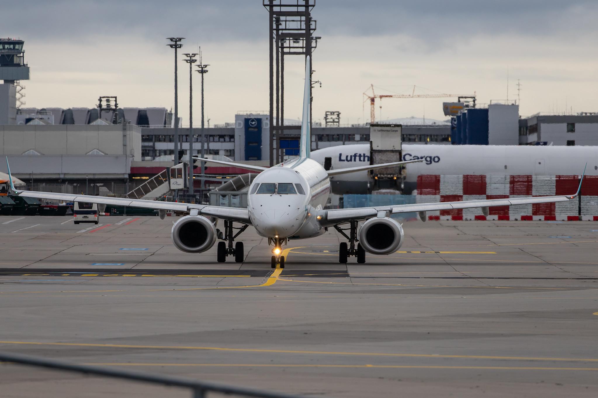 Frankfurt Airport: Air Dolomiti (EN / DLA) |  Embraer E195LR E195 | I-ADJN | MSN 19000270