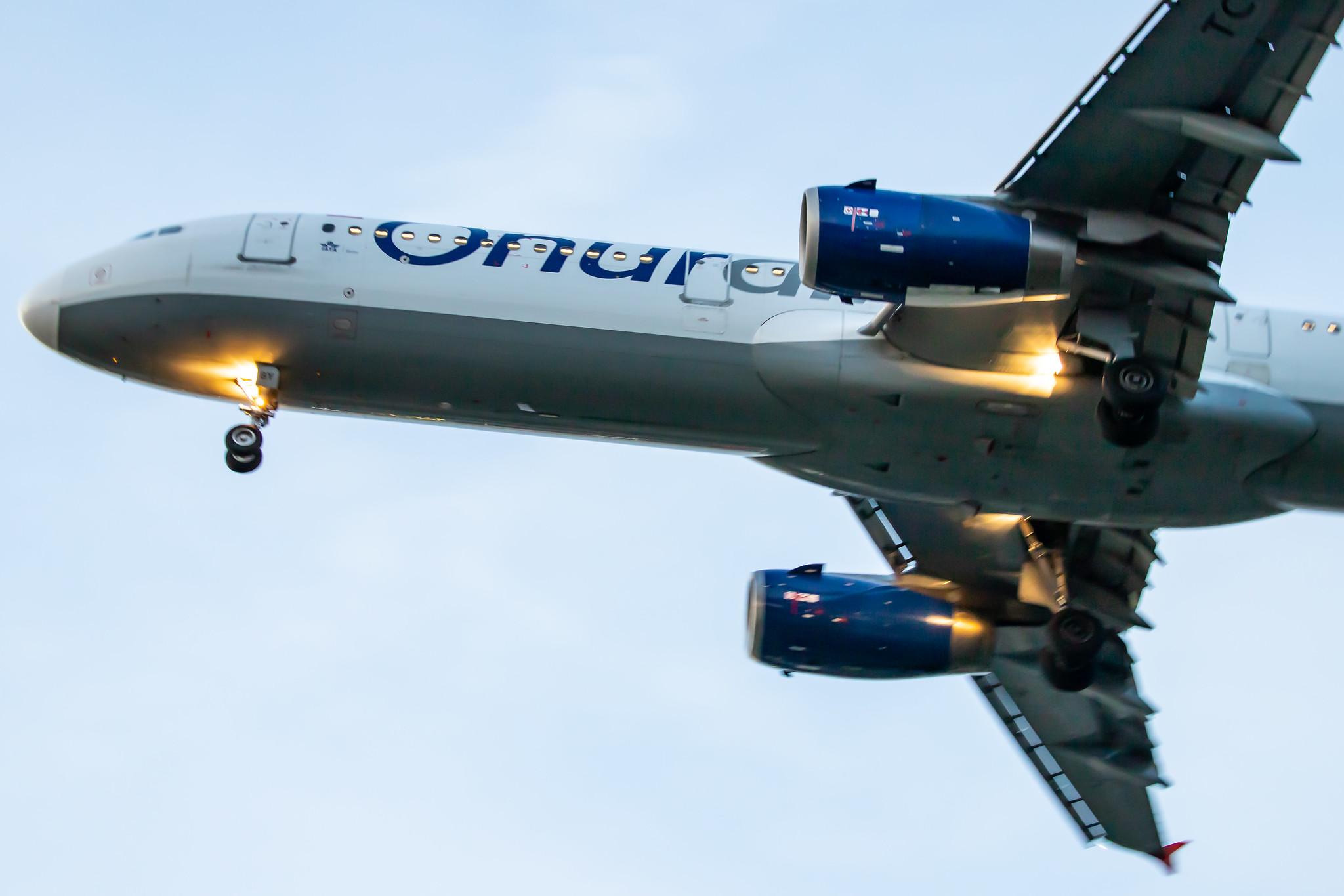 Frankfurt Airport: Onur Air (8Q / OHY) |  Airbus A321-231 A321 | TC-OBY | MSN 0810