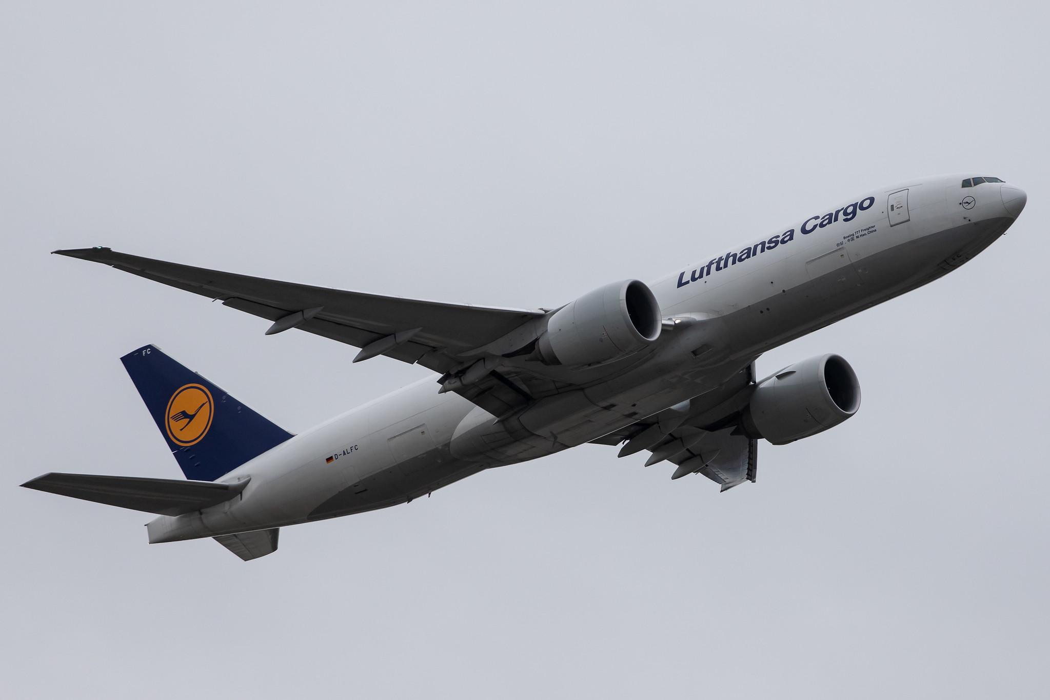 Frankfurt Airport: Lufthansa Cargo (/ GEC) |  Boeing 777-FBT B77L | D-ALFC | MSN 41676