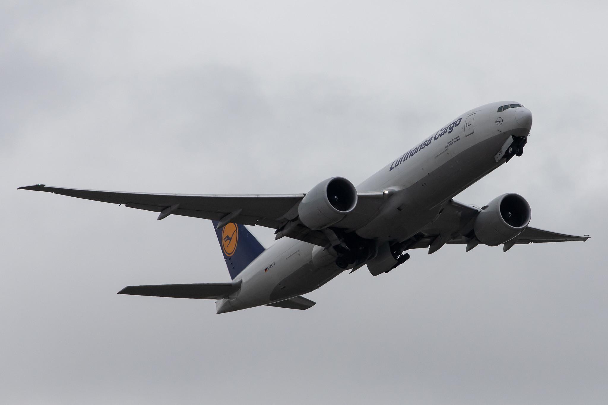 Frankfurt Airport: Lufthansa Cargo (/ GEC) |  Boeing 777-FBT B77L | D-ALFC | MSN 41676