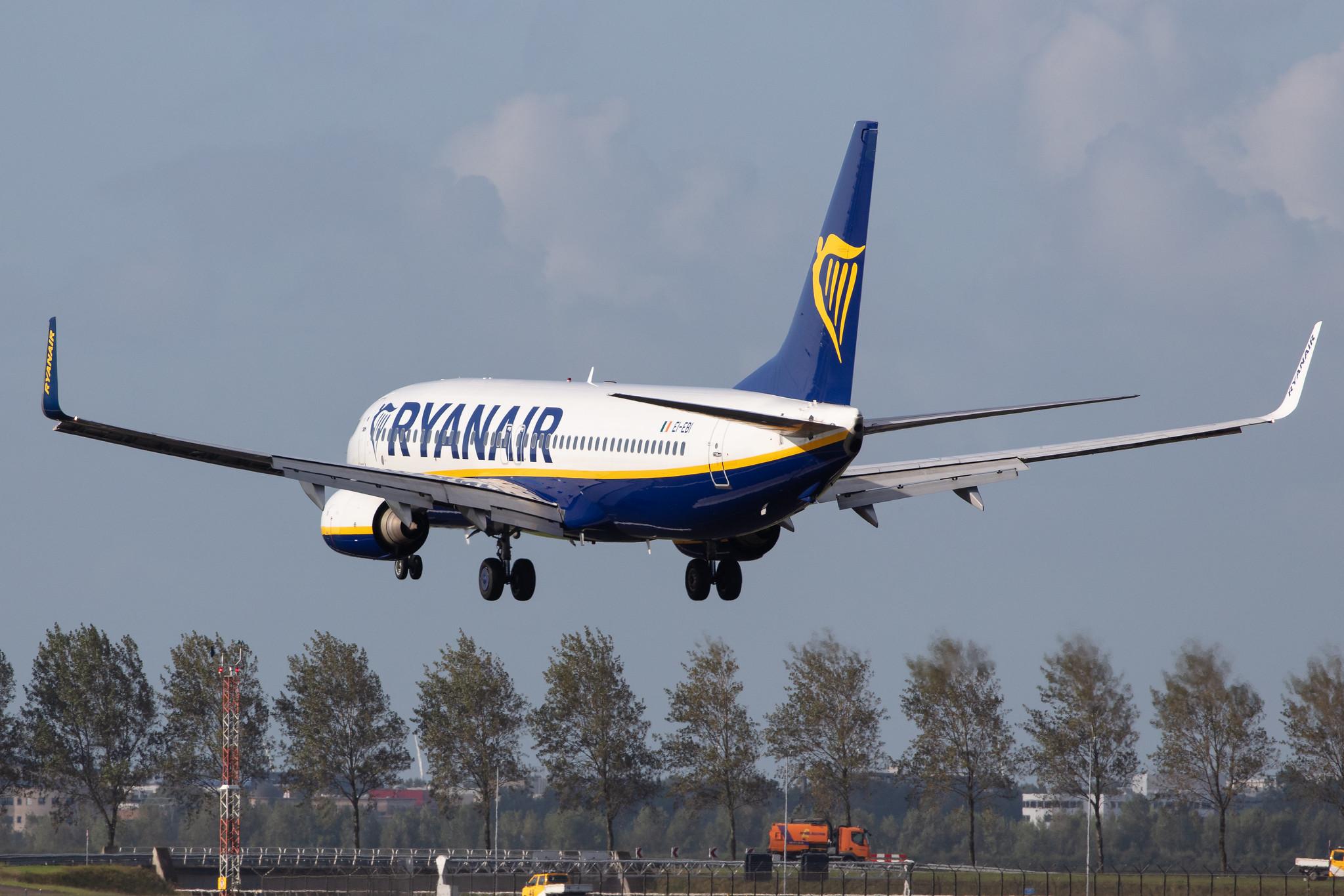 Amsterdam Airport Schiphol: Ryanair (FR / RYR) |  Boeing 737-8AS B738 | EI-EBI | MSN 37527