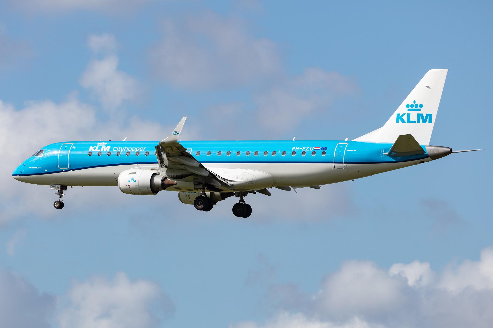 Amsterdam Airport Schiphol: KLM (KL / KLM) | Operator: KLM Cityhopper |  Embraer E190STD E190 | PH-EZU | MSN 19000522