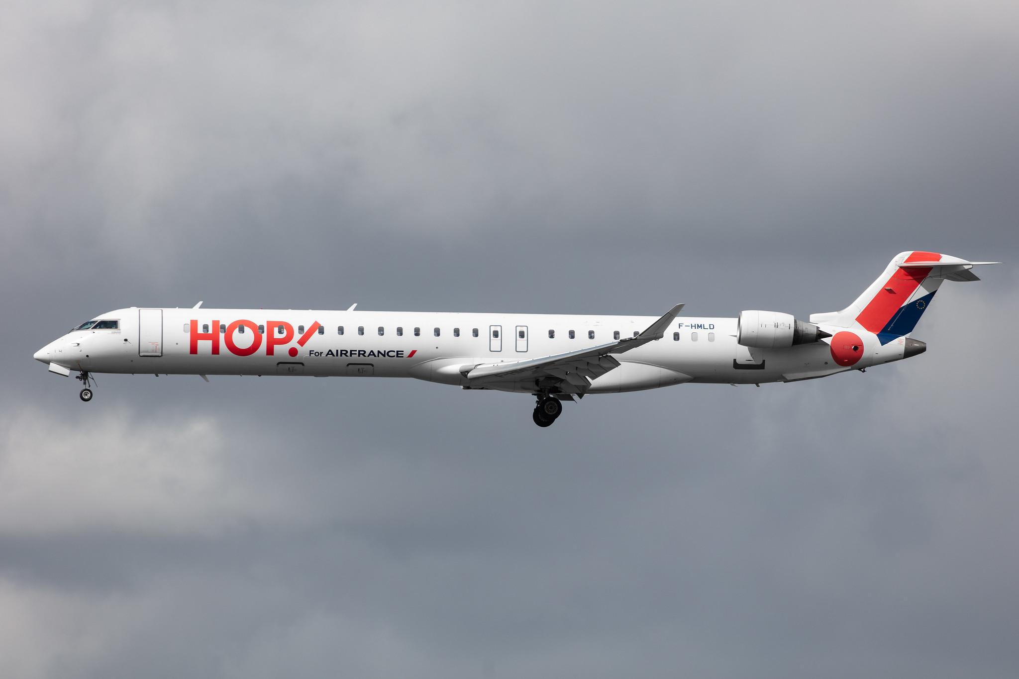 Amsterdam Airport Schiphol: Air France (AF / AFR) | Operator: Air France Hop |  Mitsubishi CRJ-1000EL CRJX | F-HMLD | MSN 19007