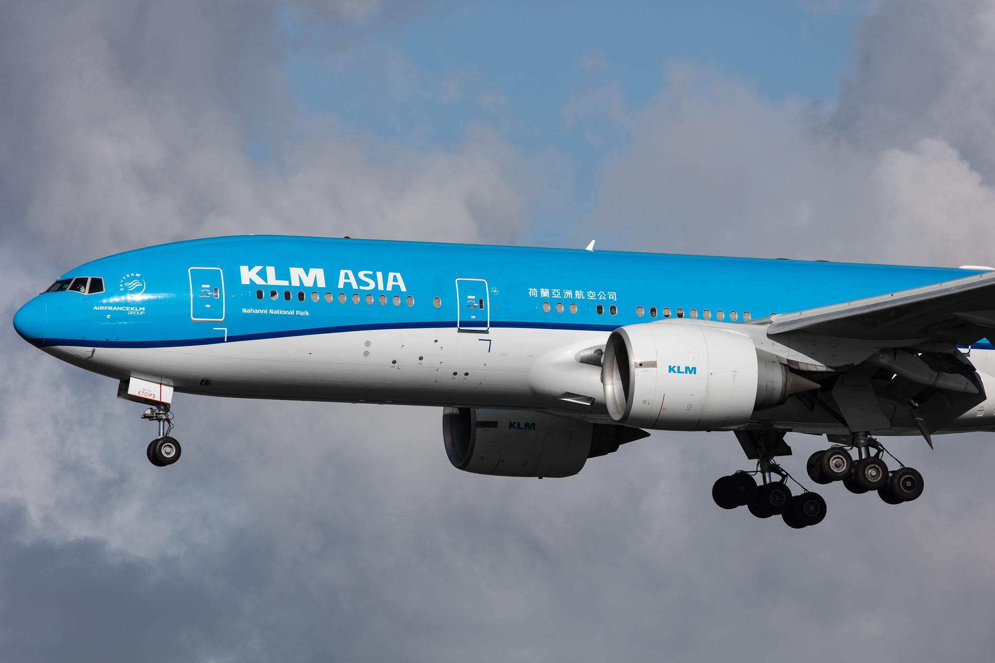 Amsterdam Airport Schiphol: KLM (KL / KLM) |  Boeing 777-206(ER) B772 | PH-BQN | MSN 32720