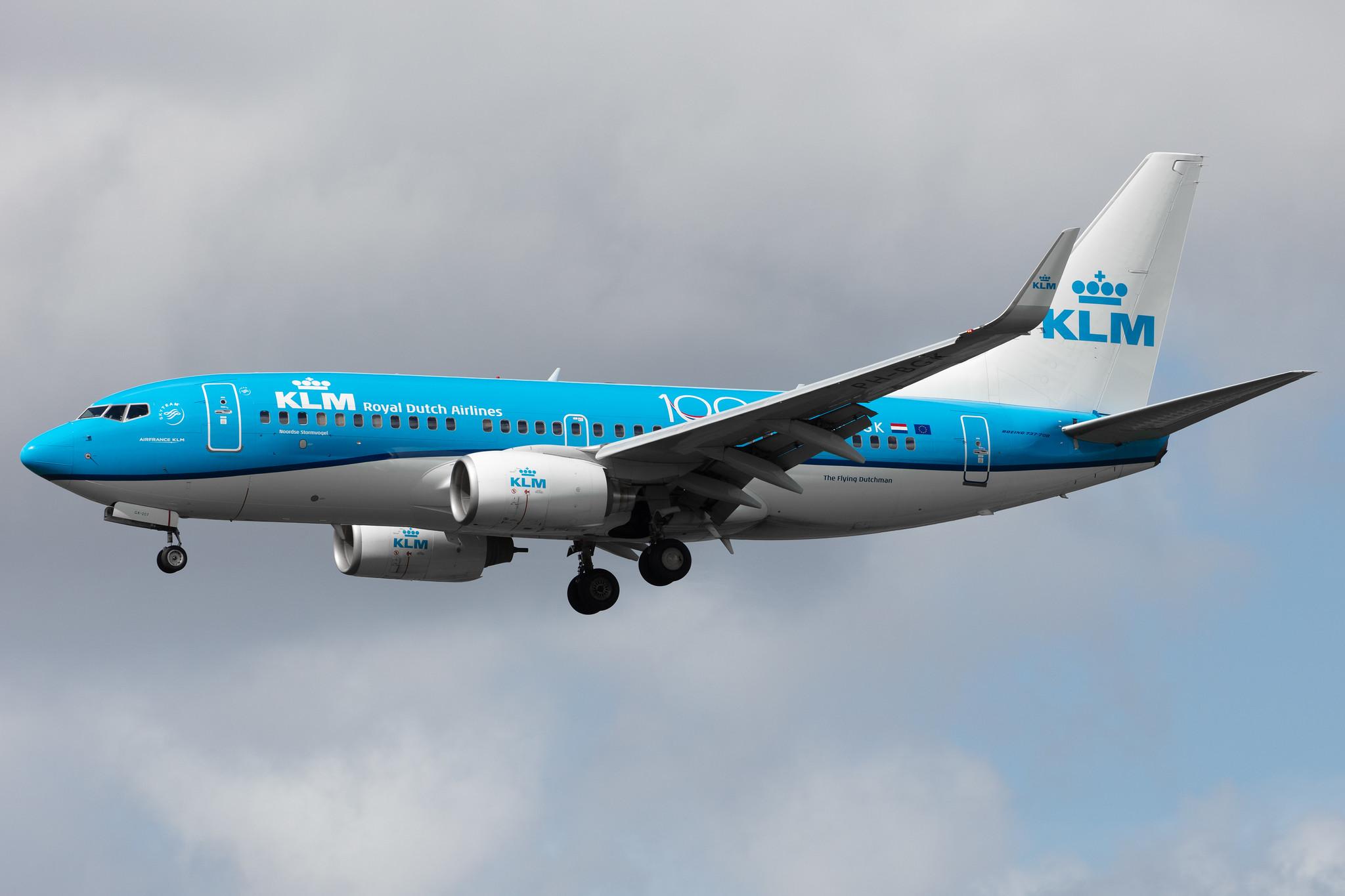 Amsterdam Airport Schiphol: KLM (KL / KLM) |  Boeing 737-7K2 B737 | PH-BGK | MSN 38054