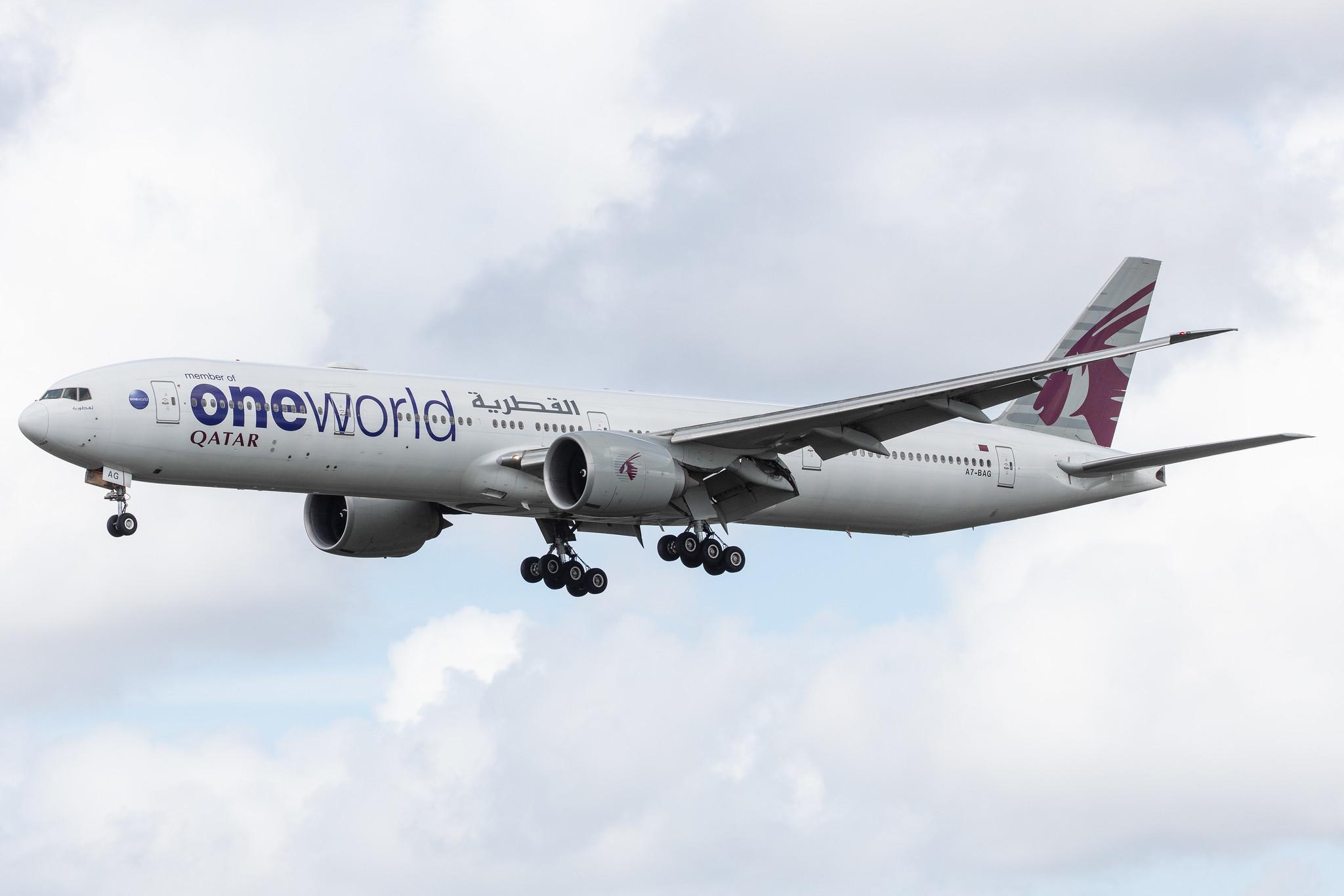 Amsterdam Airport Schiphol: Qatar Airways (QR / QTR) |  Livery: Oneworld Livery |  Boeing 777-3DZ(ER) B77W | A7-BAG | MSN 36014