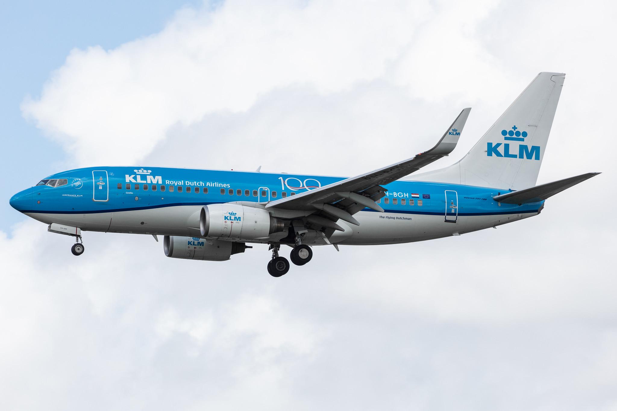 Amsterdam Airport Schiphol: KLM (KL / KLM) |  Boeing 737-7K2 B737 | PH-BGH | MSN 38053