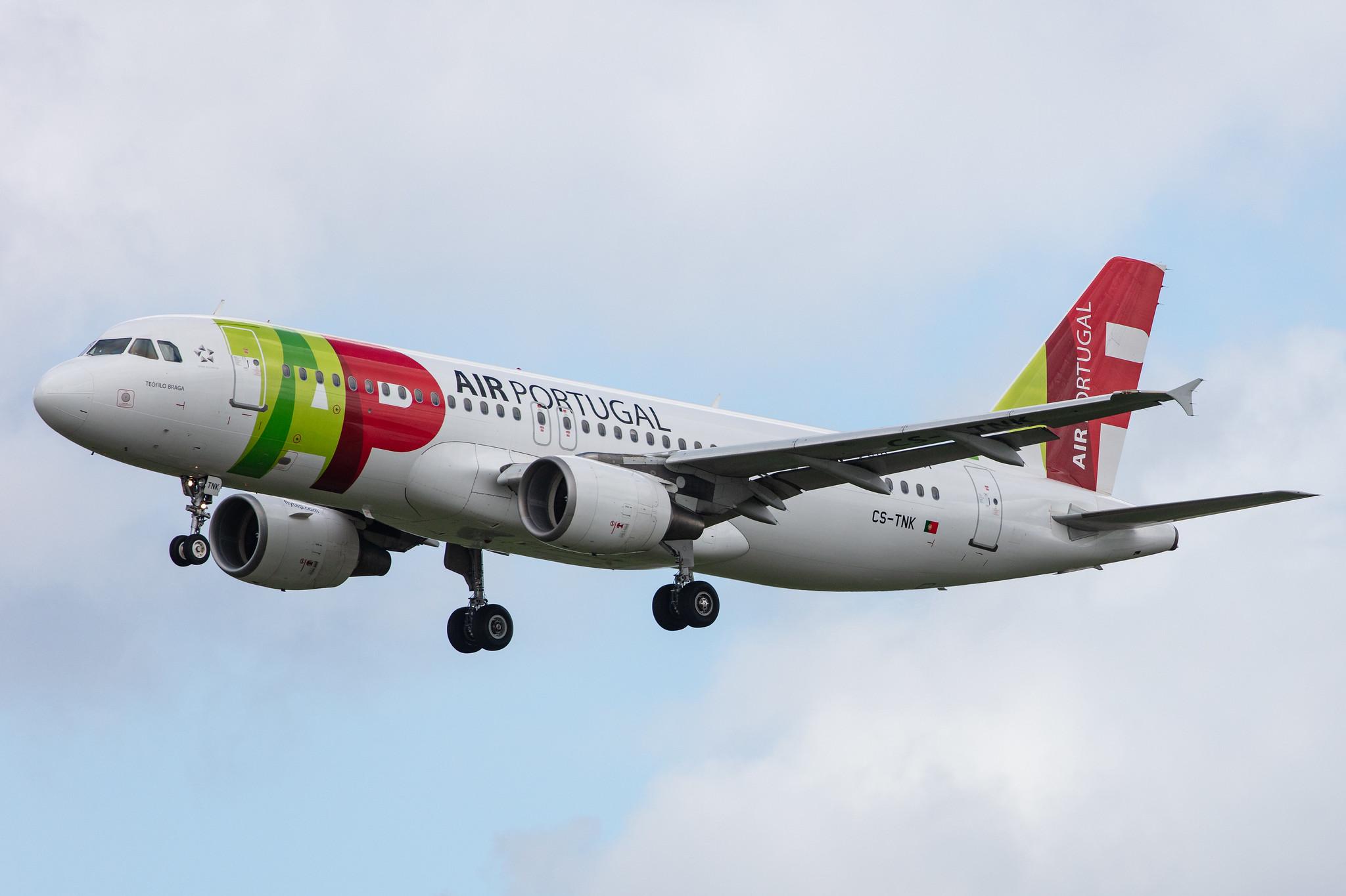 Amsterdam Airport Schiphol: TAP Air Portugal (TP / TAP) |  Airbus A320-214 A320 | CS-TNK | MSN 1206