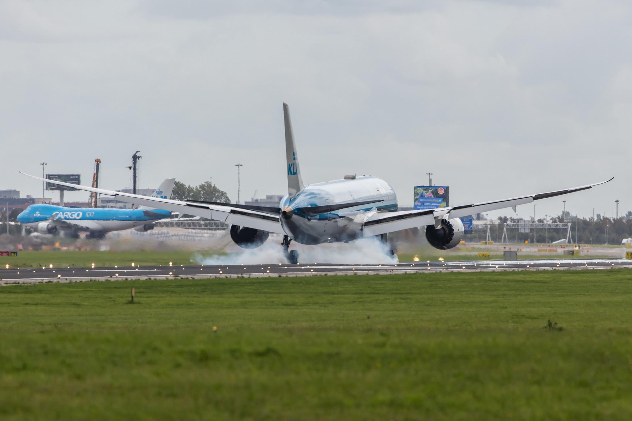 Amsterdam Airport Schiphol: KLM (KL / KLM) |  Boeing 787-9 Dreamliner B789 | PH-BHG | MSN 38766