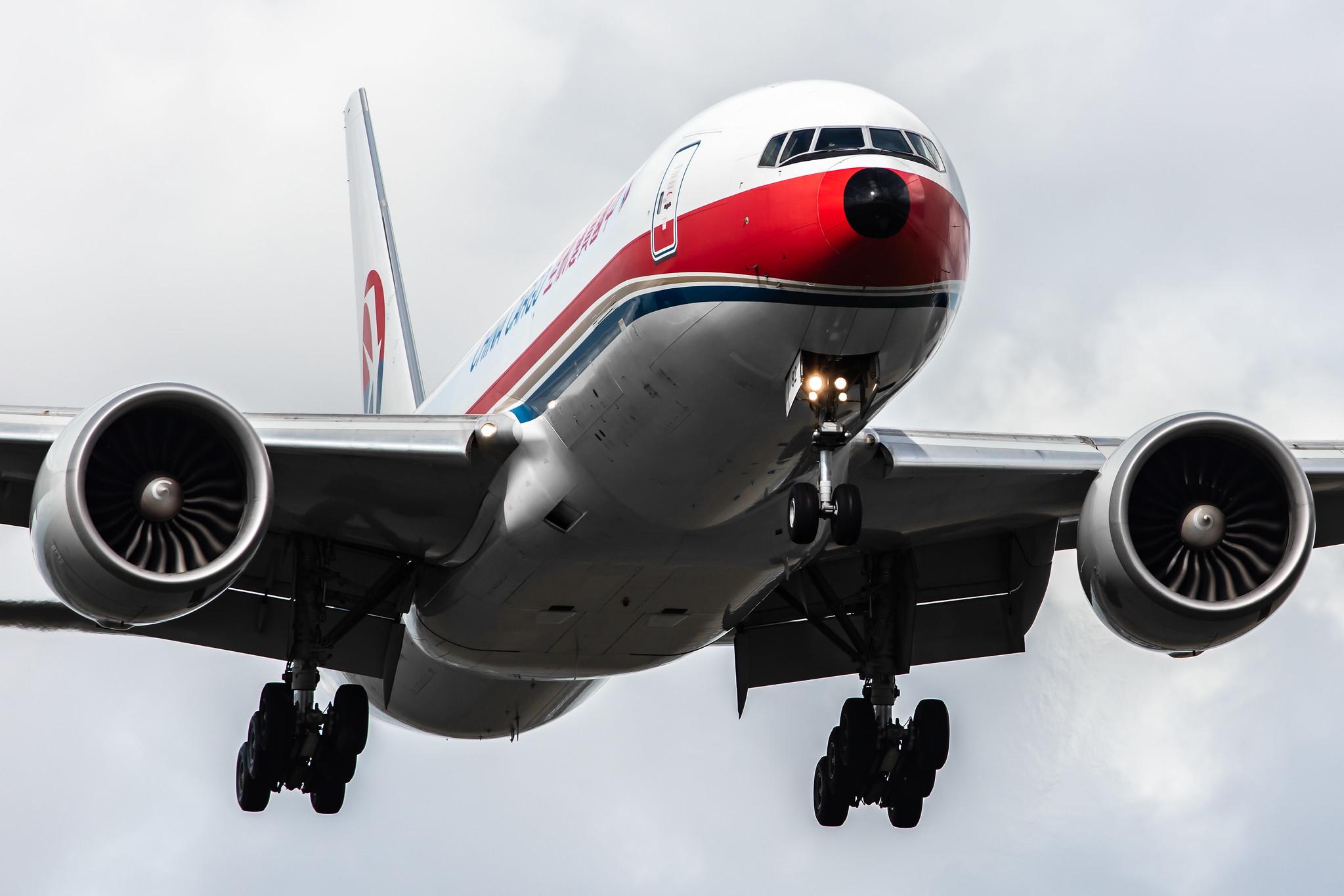 Amsterdam Airport Schiphol: China Cargo Airlines (CK / CKK) |  Boeing 777-F6N B77L | B-2082 | MSN 37716