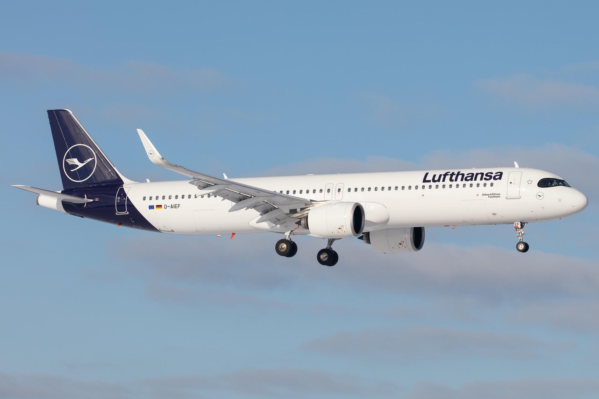 Hamburg Airport: Lufthansa (LH / DLH) |  Airbus A321-271NX A21N | D-AIEF | MSN 10010