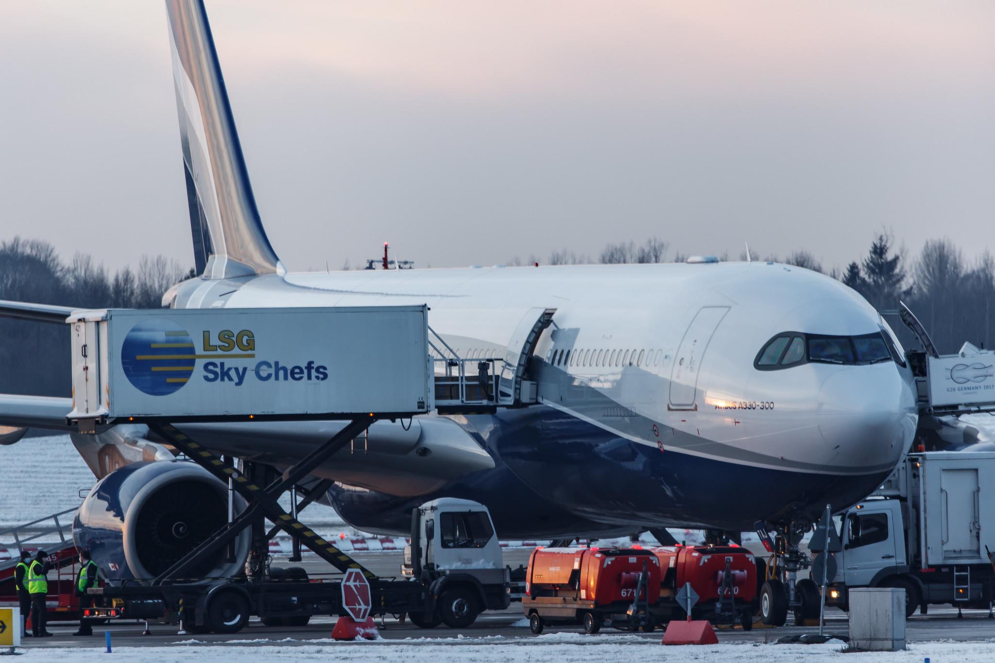 Hamburg Airport: Hi Fly (5K / HFY) | Operator: Hi Fly Malta |  Airbus A330-343 A333 | 9H-TAJ | MSN 1453