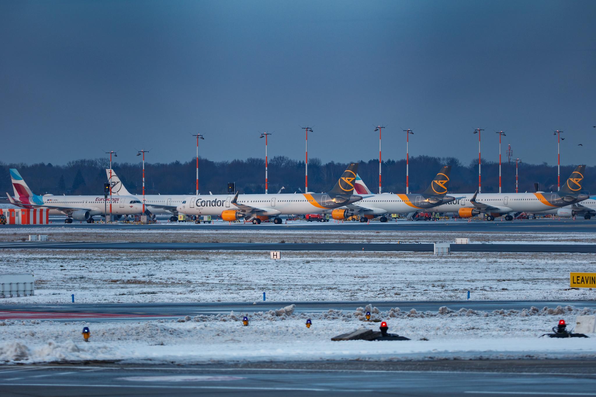 Hamburg Airport: Condor (DE / CFG) |  Airbus A321-211 A321 | D-ATCC | MSN 6501