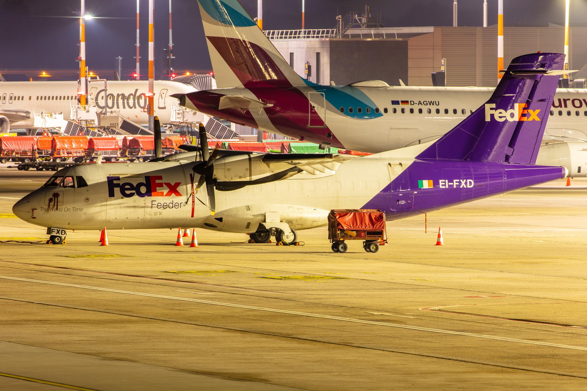 Hamburg Airport: FedEx (FX / FDX) | Operator: ASL Airlines Ireland |  ATR 42-300(F) AT43 | EI-FXD | MSN 0273