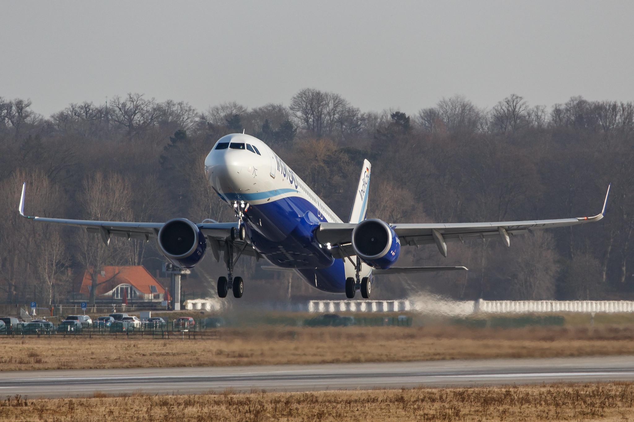 Hamburg Finkenwerder: IndiGo (6E / IGO) |  Airbus A321-251NX A21N | D-AZAN | MSN 10296