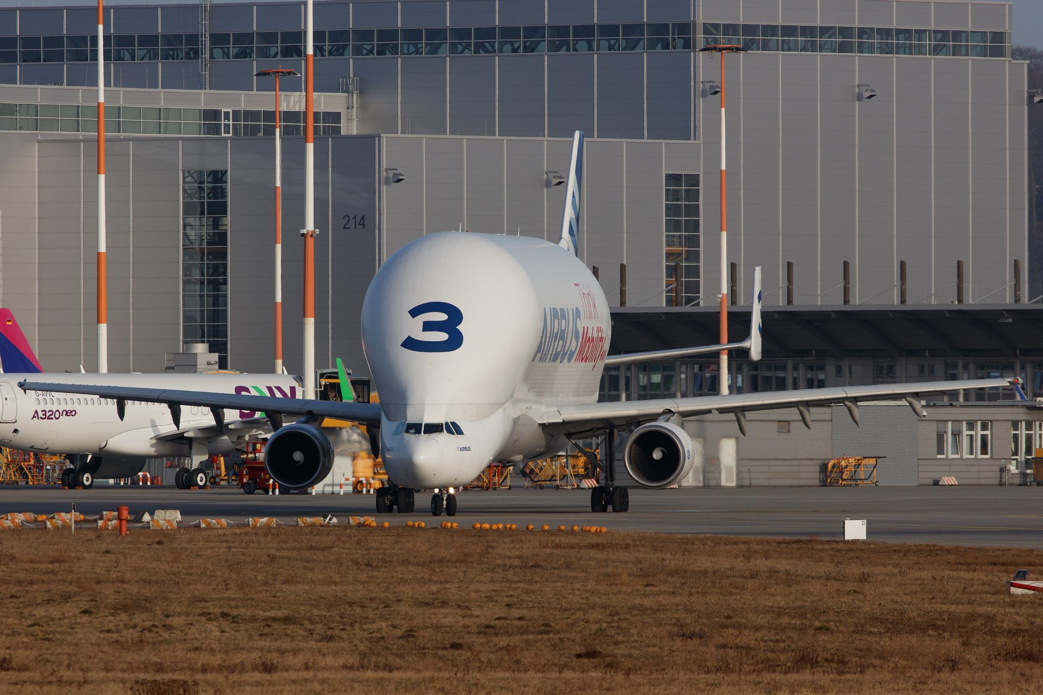 Hamburg Finkenwerder: Airbus Transport International (4Y / BGA) |  Airbus A300-608ST Beluga A3ST | F-GSTC | MSN 765