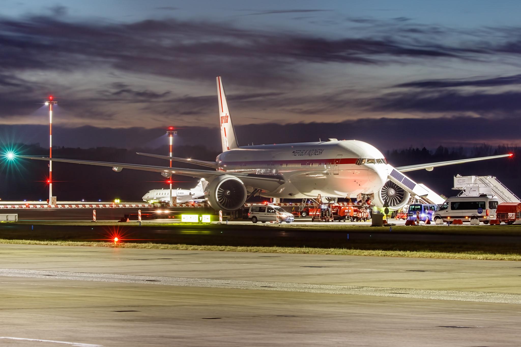Hamburg Airport: Garuda Indonesia (GA / GIA) |  Boeing 777-3U3(ER) B77W | PK-GIG | MSN 29143