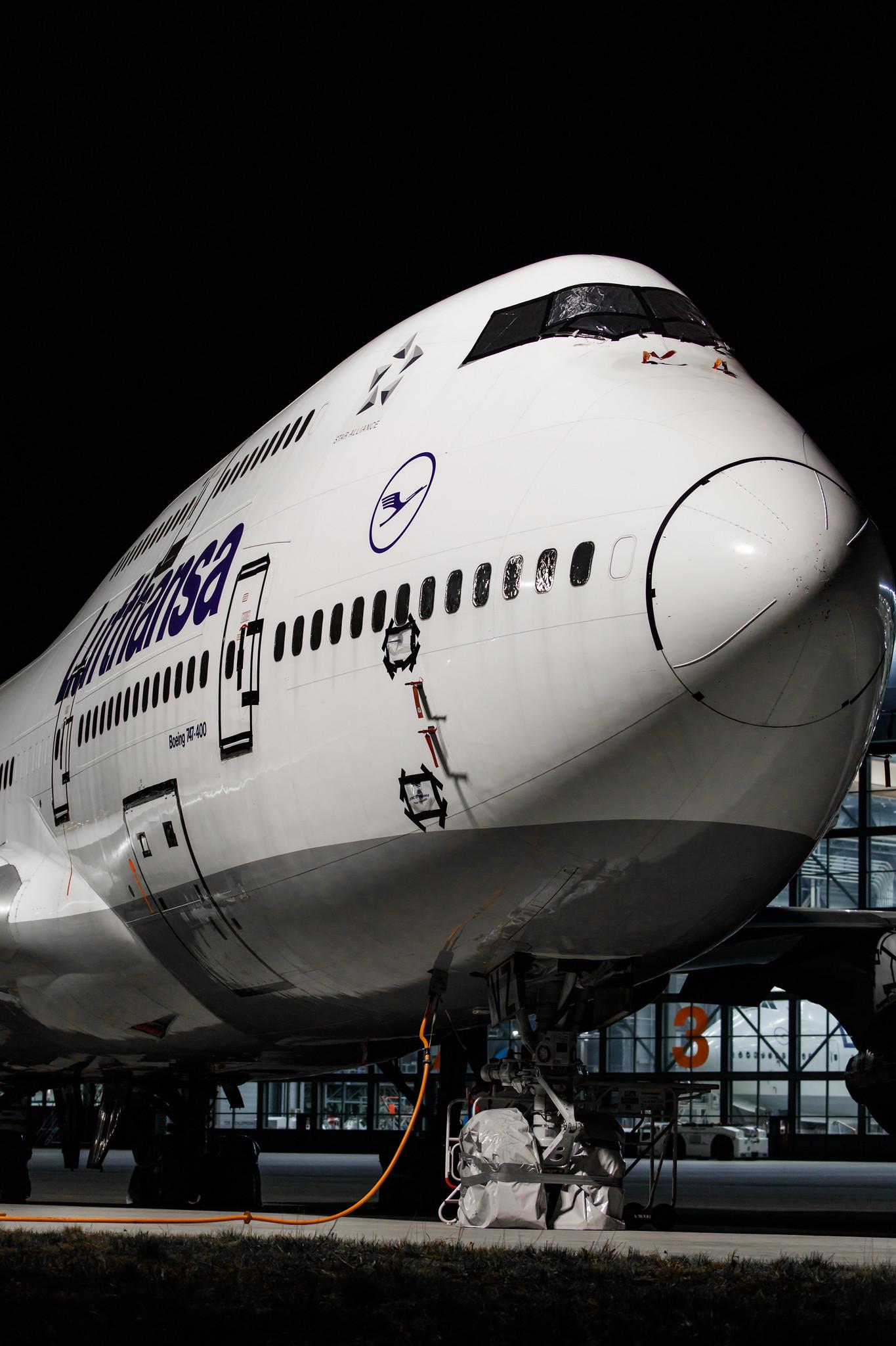 Hamburg Airport: Lufthansa (LH / DLH) |  Boeing 747-430 B744 | D-ABVZ | MSN 29870