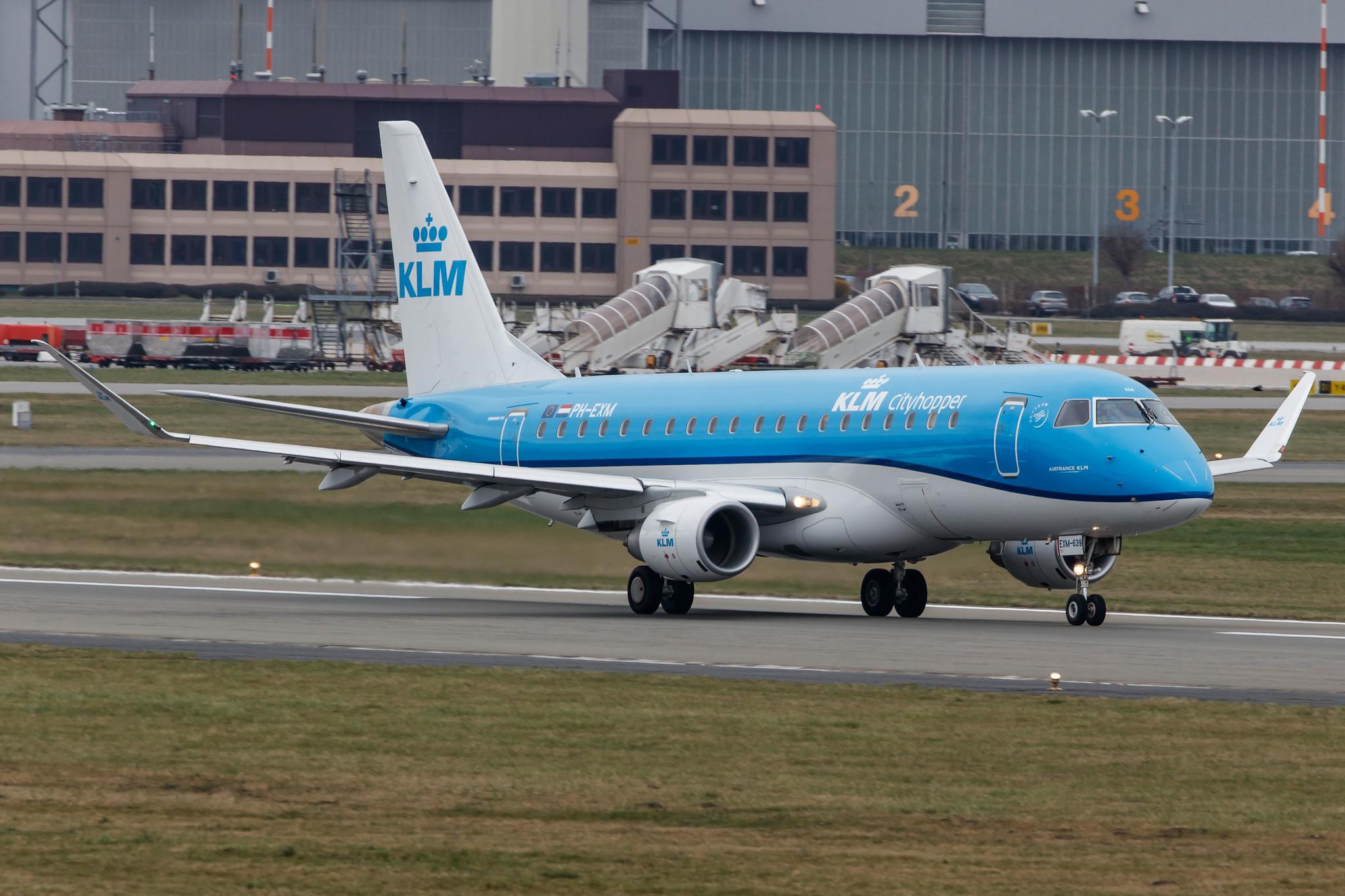 Hamburg Airport: KLM (KL / KLM) | Operator: KLM Cityhopper |  Embraer E175STD E75L | PH-EXM | MSN 17000639