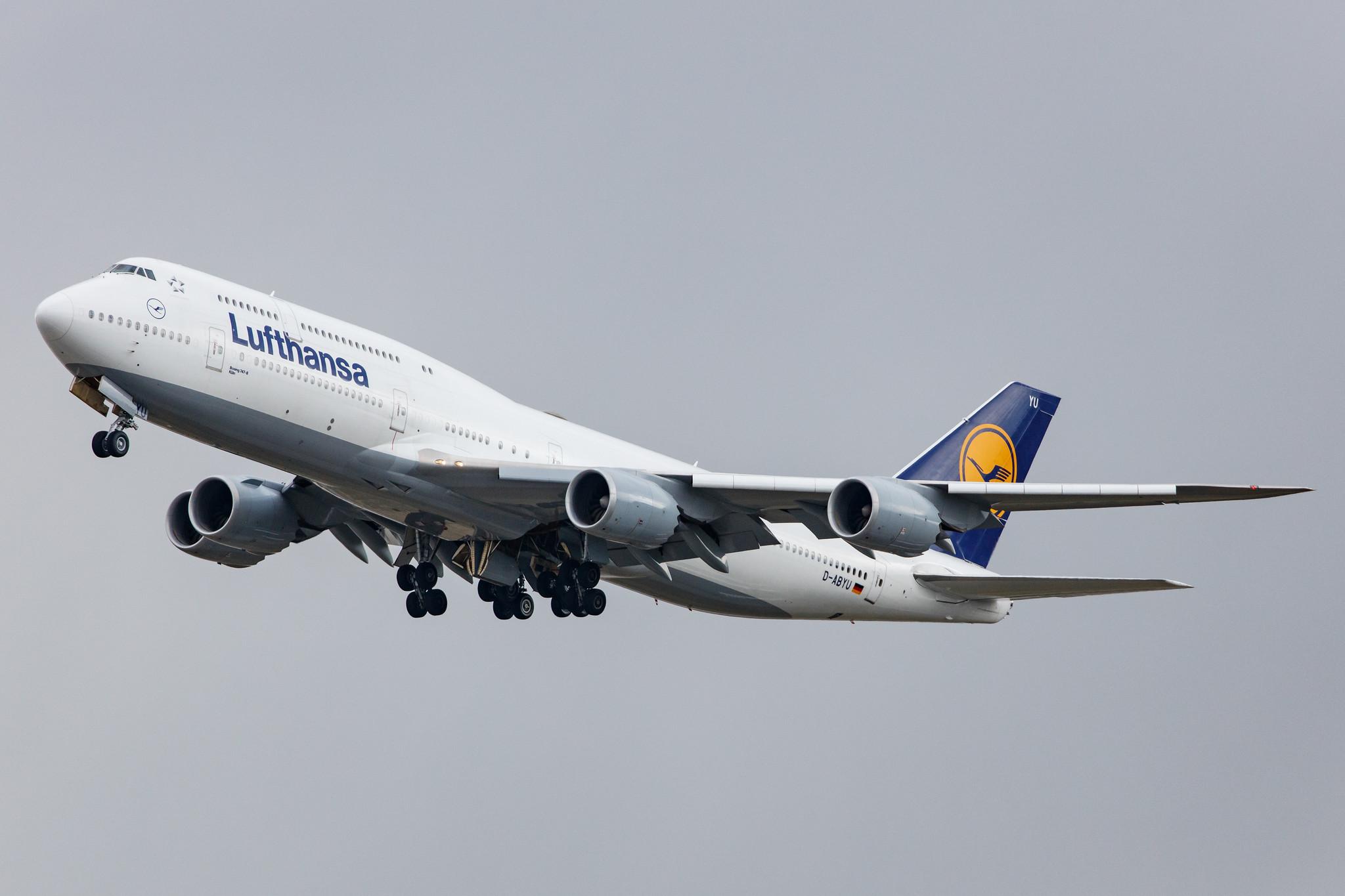 Hamburg Airport: Lufthansa (LH / DLH) |  Boeing 747-830 B748 | D-ABYU | MSN 37845