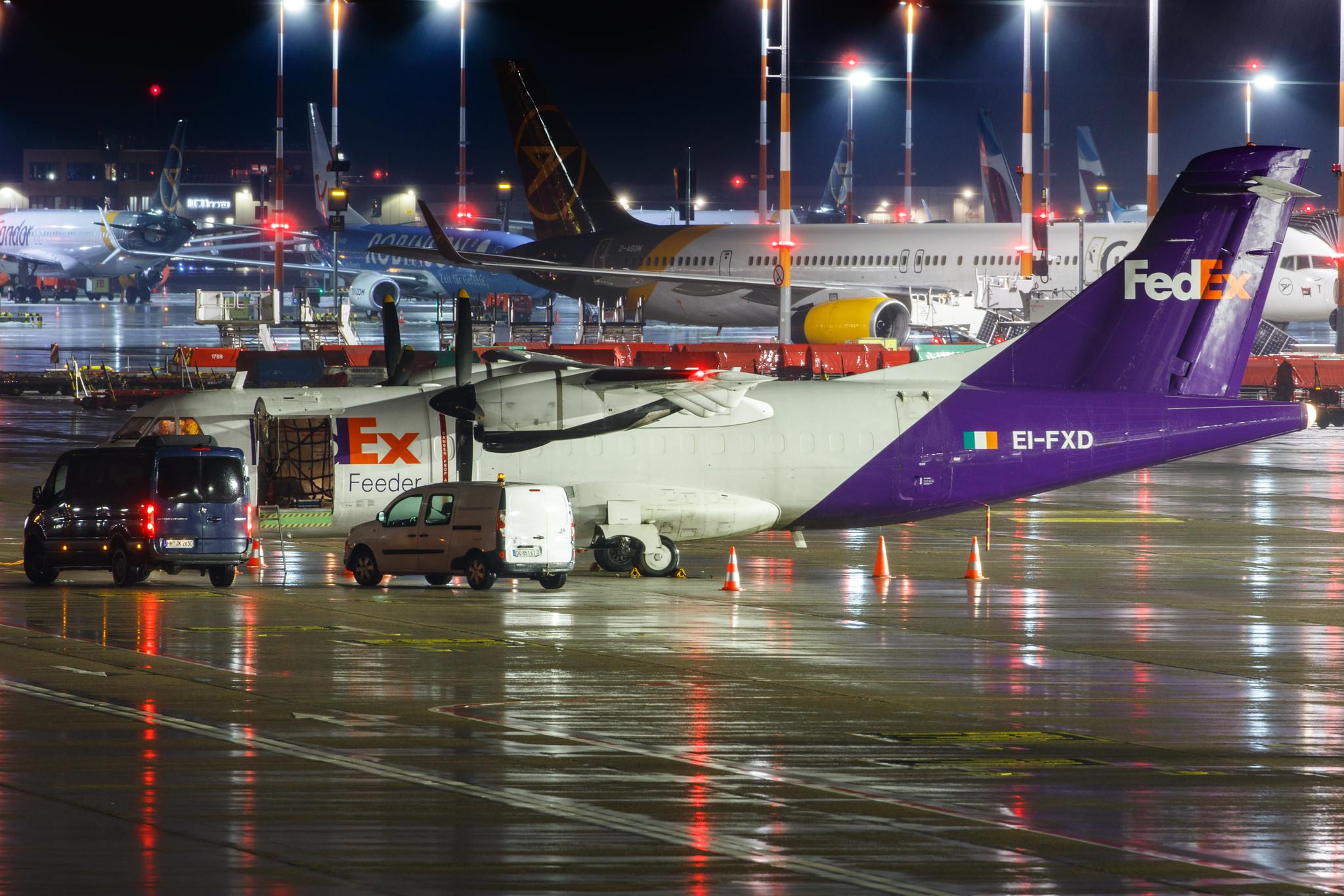 Hamburg Airport: FedEx (FX / FDX) | Operator: ASL Airlines Ireland | ATR 42-300(F) AT43 | EI-FXD | MSN 0273