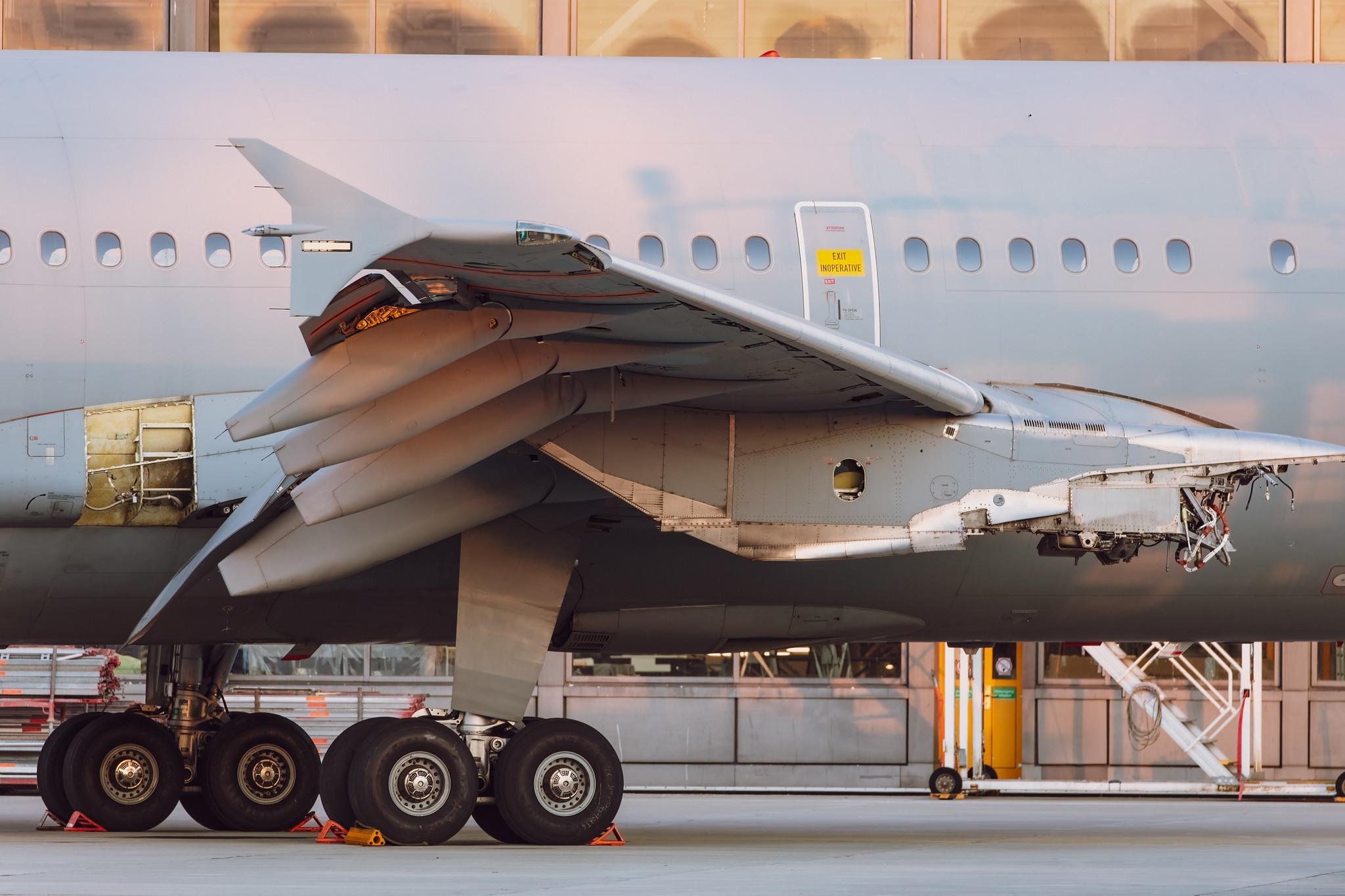 Hamburg Airport:  German Air Force (/ GAF) | Airbus A310-304 MRTT A310 | 10+27 | MSN 523