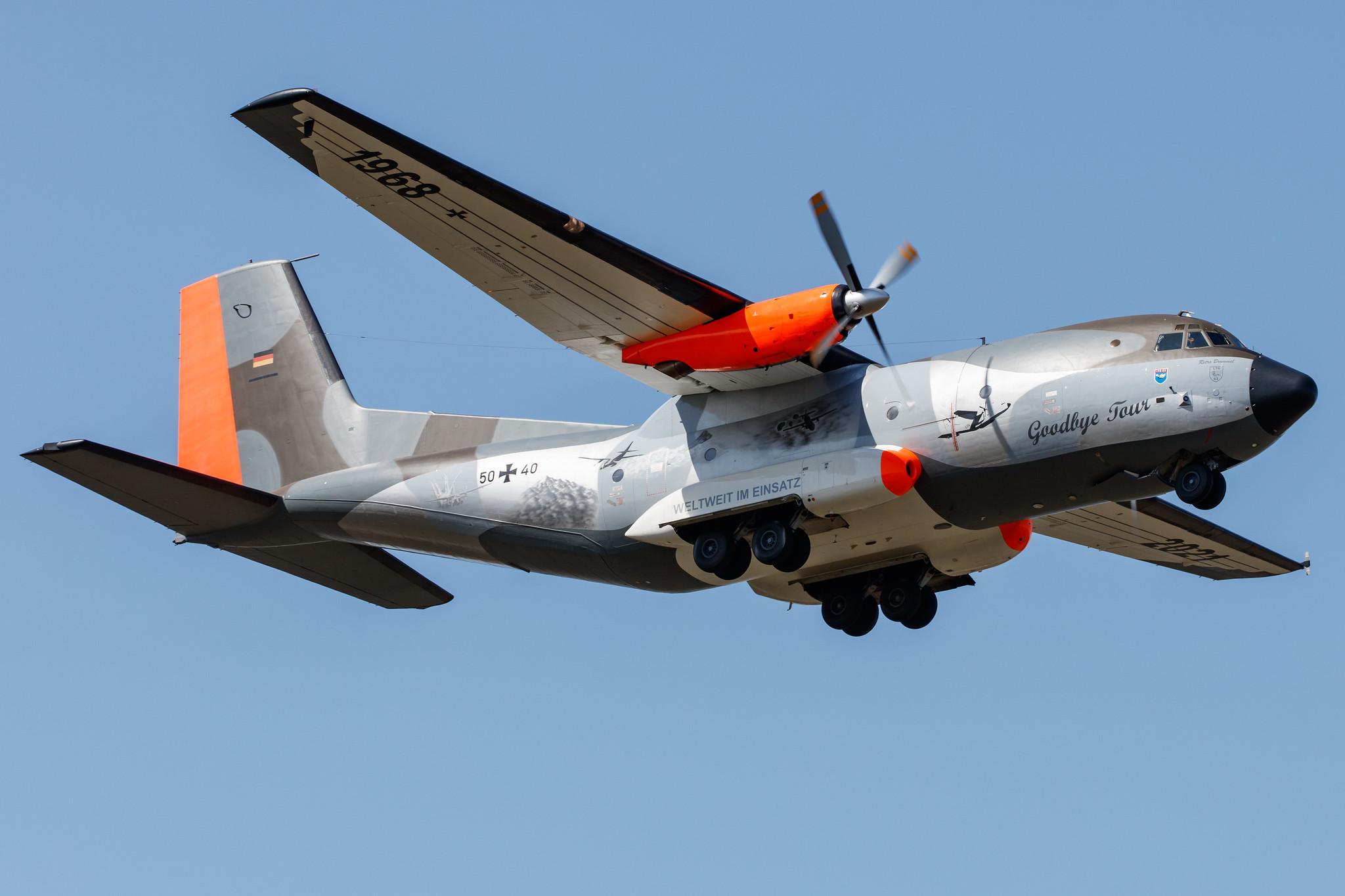 Hamburg Airport: German Air Force (/ GAF) | Transall C-160D C160 | 50+40 | MSN D62