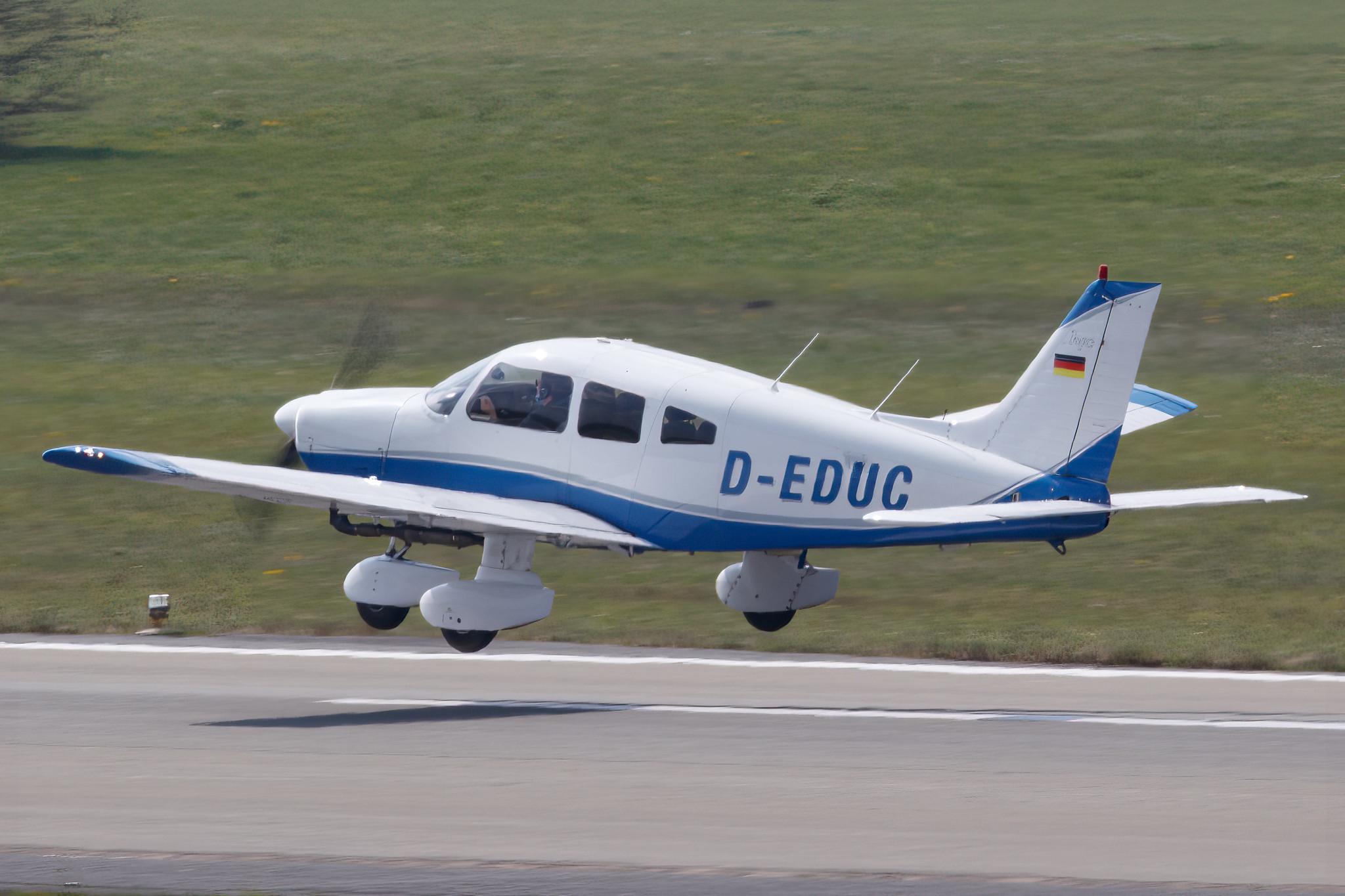 Hamburg Airport: Private owner |  Piper PA28-181 Archer II P28A | D-EDUC | MSN 2890170