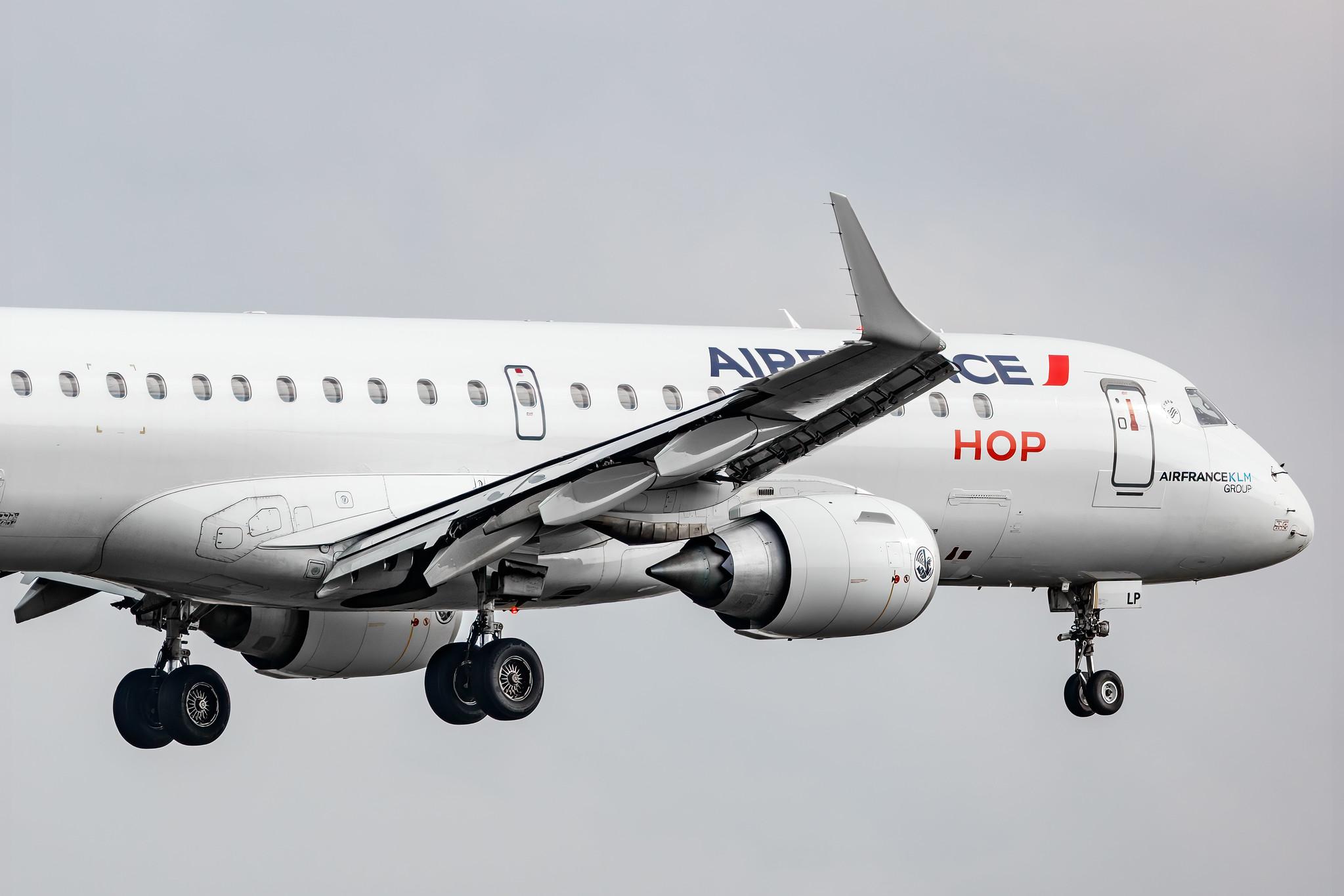 Hamburg Airport: Air France (AF / AFR) | Operator: Air France Hop |  Embraer E190STD E190 | F-HBLP | MSN 19000772