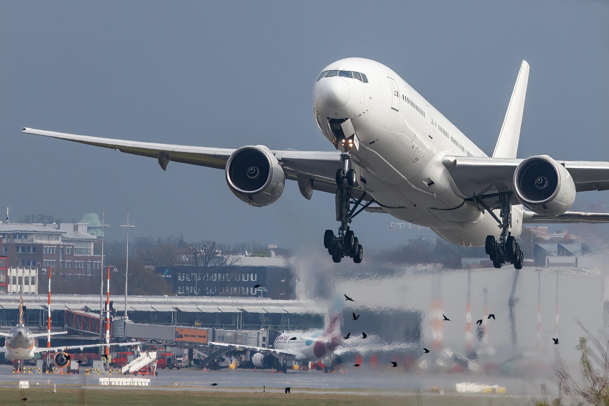 Hamburg Airport: Nordwind Airlines (N4 / NWS) |  Boeing 777-212(ER) B772 | VQ-BJA | MSN 28520