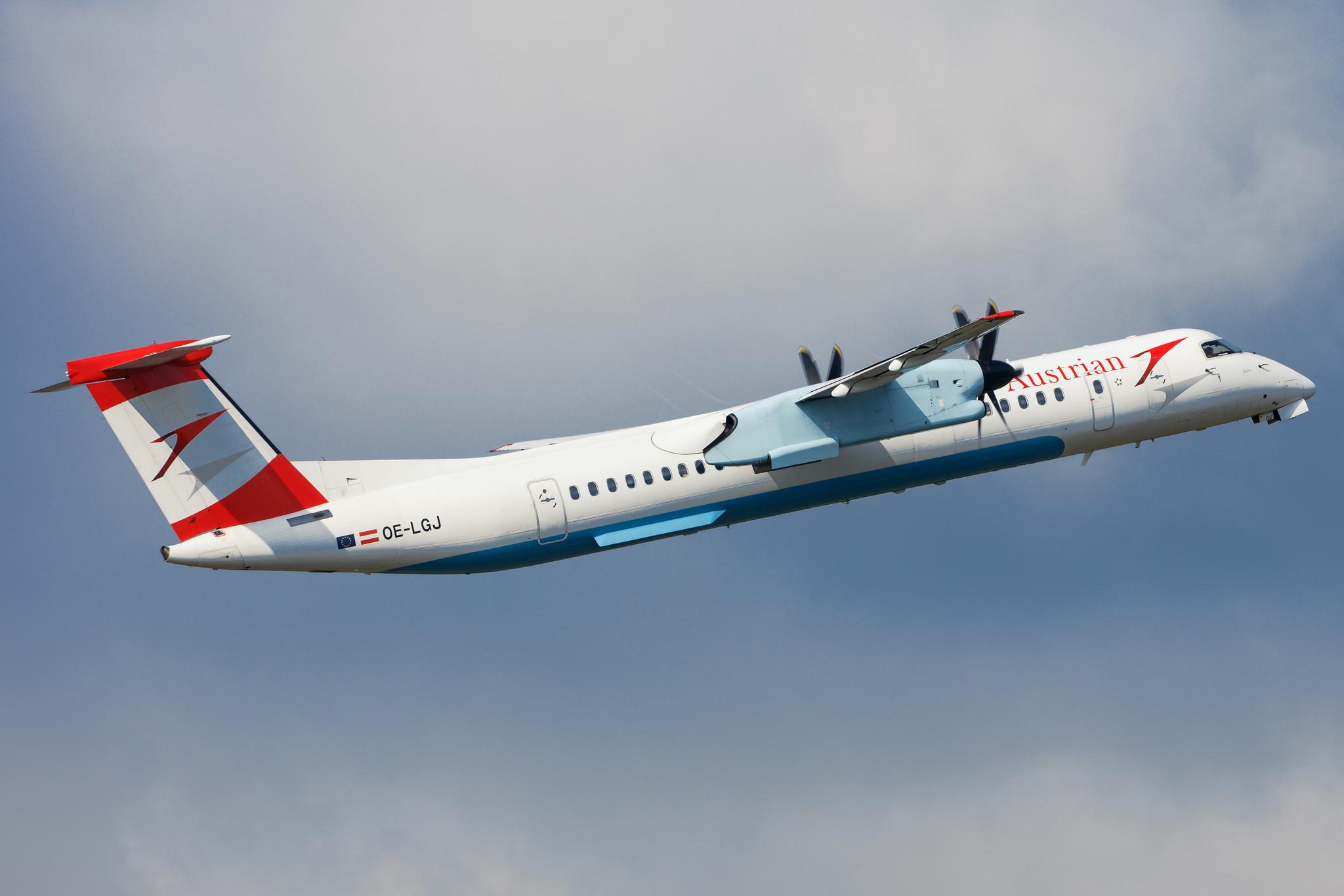 Hamburg Airport: Austrian Airlines (OS / AUA) |  De Havilland Canada Dash 8-400 DH8D | OE-LGJ | MSN 4104