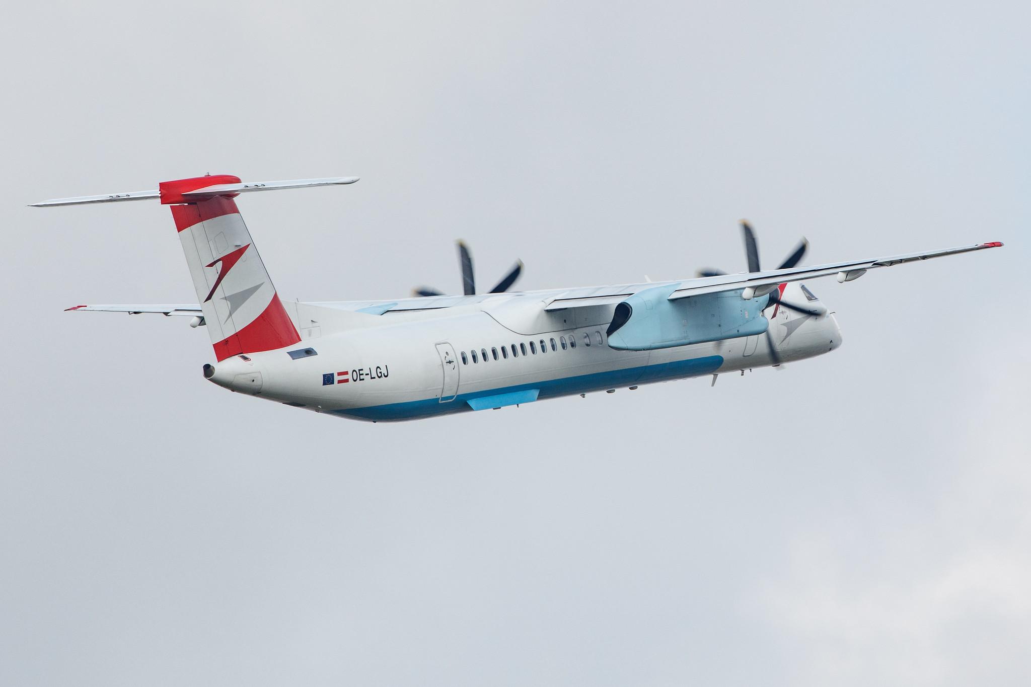 Hamburg Airport: Austrian Airlines (OS / AUA) |  De Havilland Canada Dash 8-400 DH8D | OE-LGJ | MSN 4104