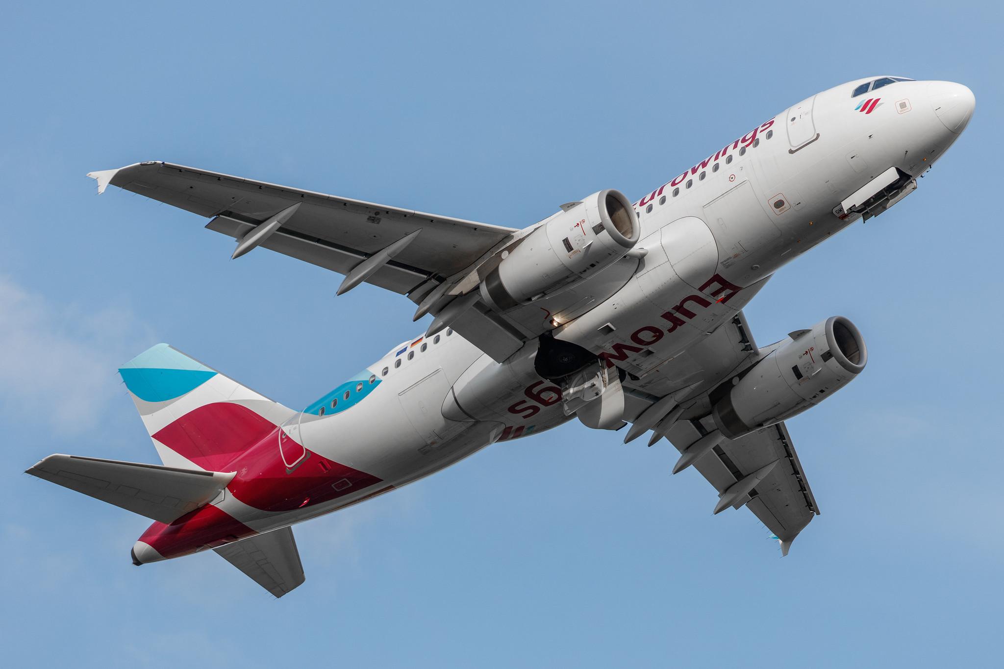 Hamburg Airport: Eurowings (EW / EWG) |  Airbus A319-132 A319 | D-AGWV | MSN 5467