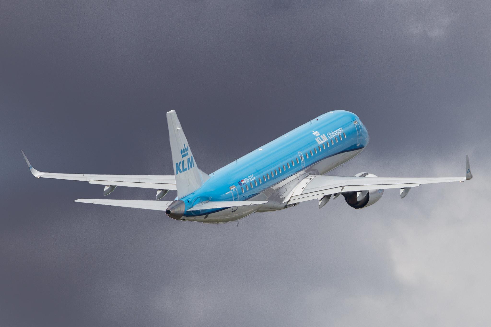 Hamburg Airport: KLM (KL / KLM) | Operator: KLM Cityhopper |  Embraer E190STD E190 | PH-EZG | MSN 19000315
