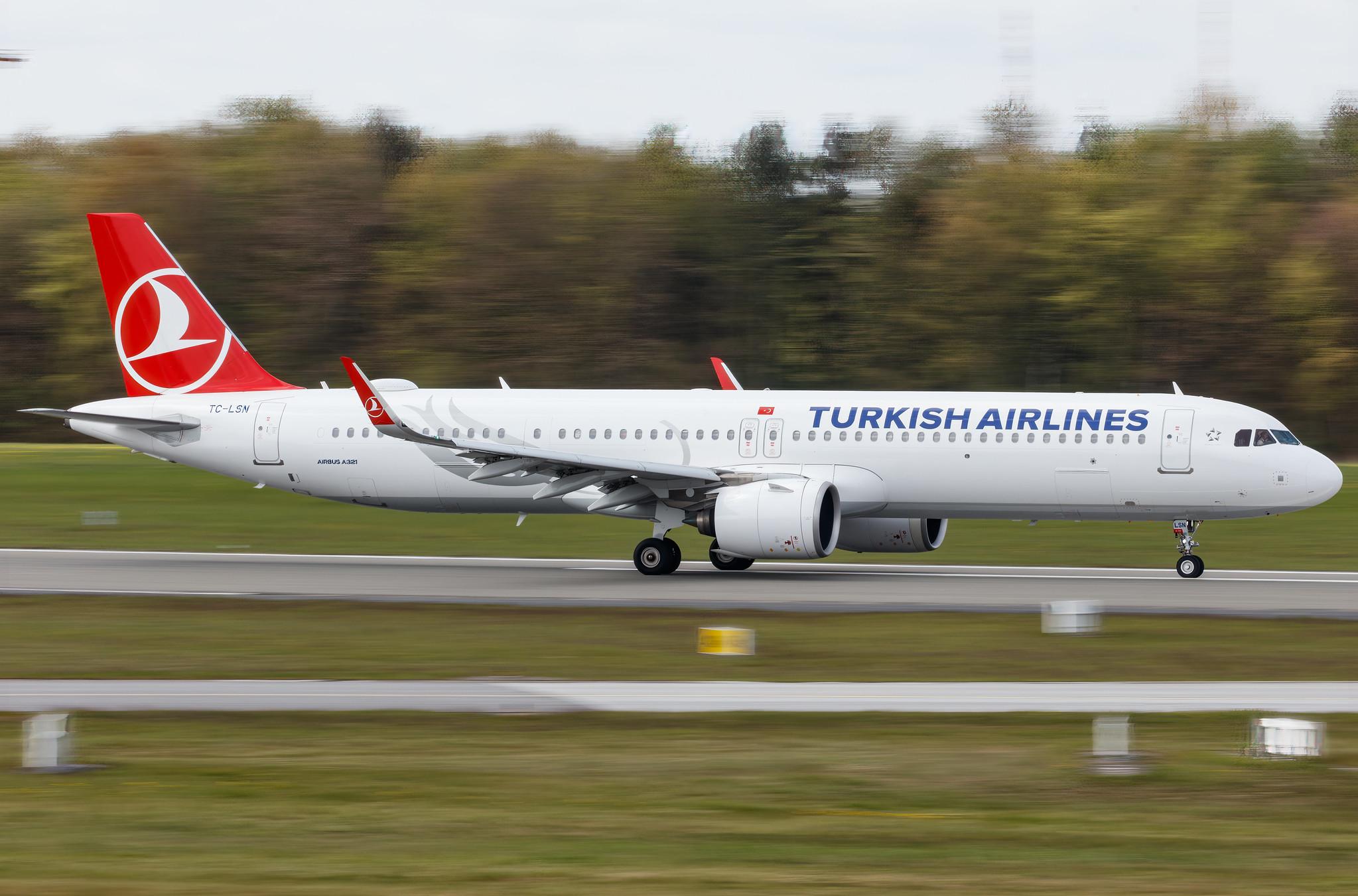 Hamburg Airport: Turkish Airlines (TK / THY) |  Airbus A321-271NX A21N | TC-LSN | MSN 09076