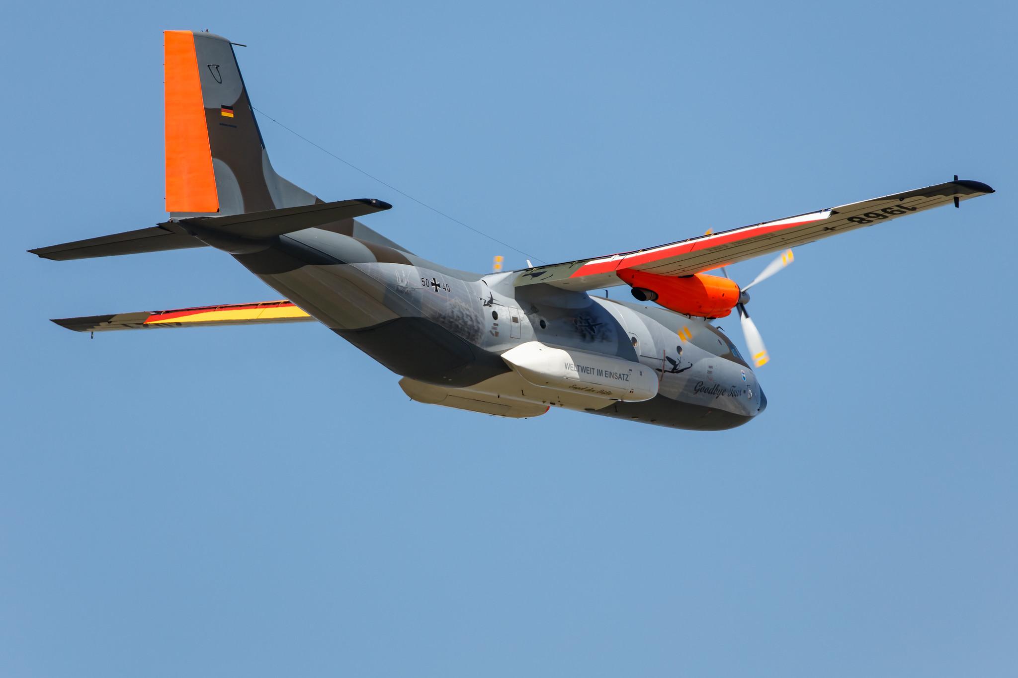 Hamburg Airport: German Air Force (/ GAF) | Transall C-160D C160 | 50+40 | MSN D62