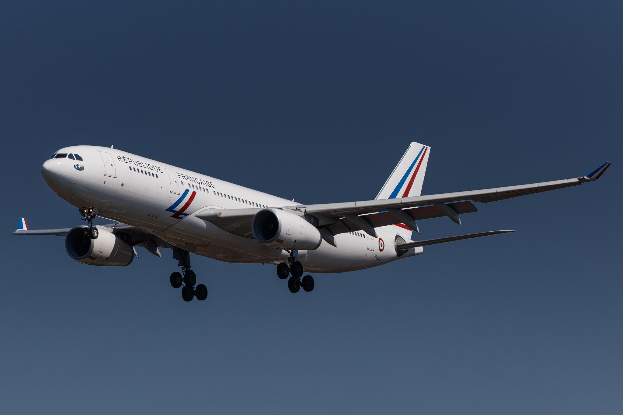 Hamburg Airport: French Air Force |  Airbus A330-243 A332 | F-UJCS | MSN 1608