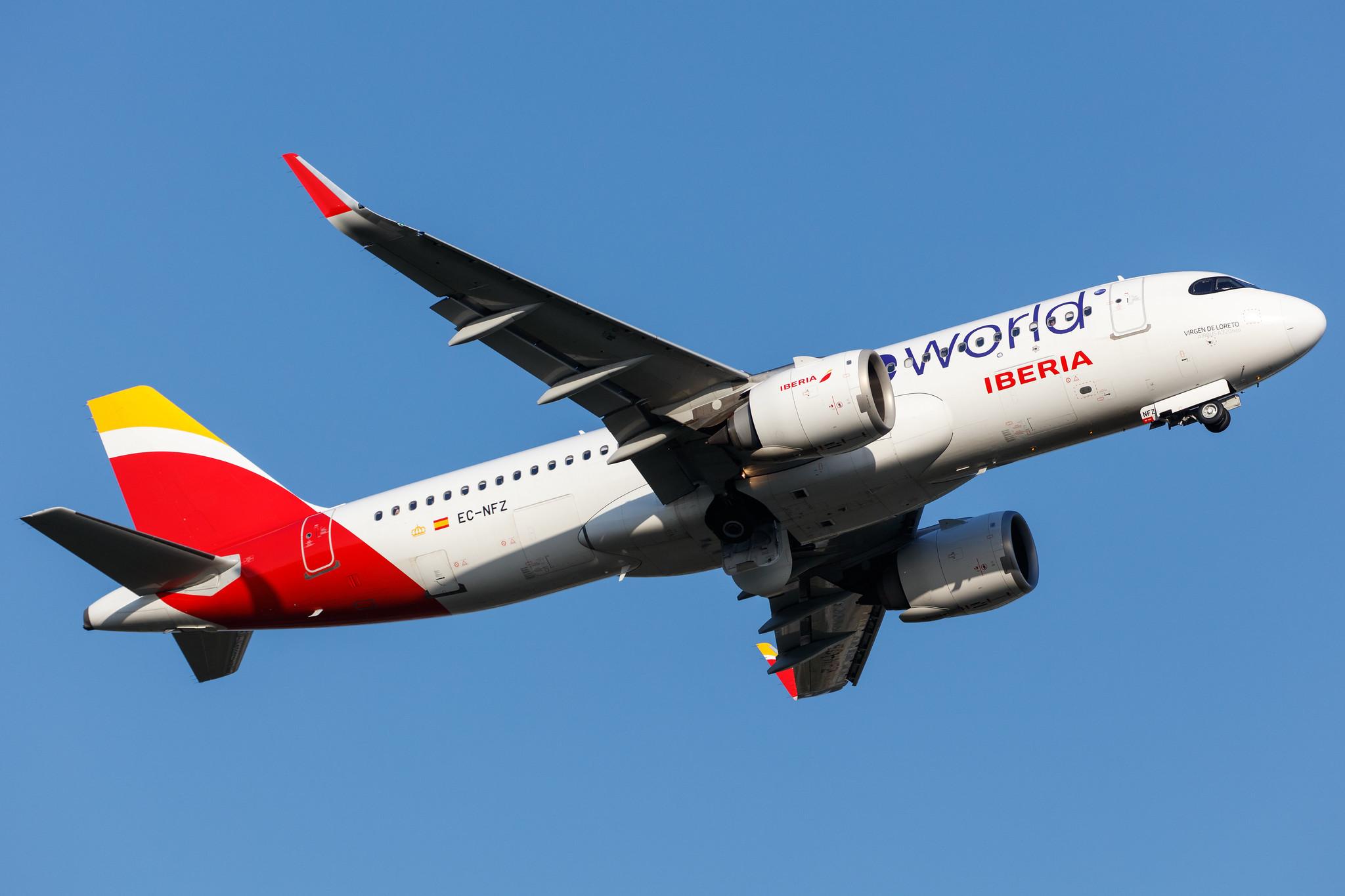 Hamburg Airport: Iberia (IB / IBE) |  Livery: Oneworld Livery |  Airbus A320-251N A20N | EC-NFZ | MSN 10002