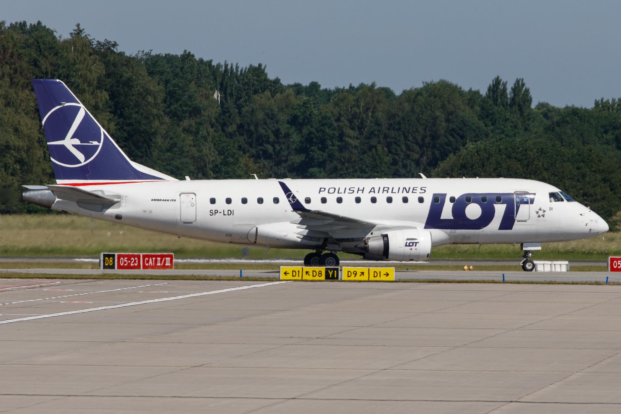 Hamburg Airport: LOT (LO / LOT) |  Embraer E170STD E170 | SP-LDI | MSN 17000073